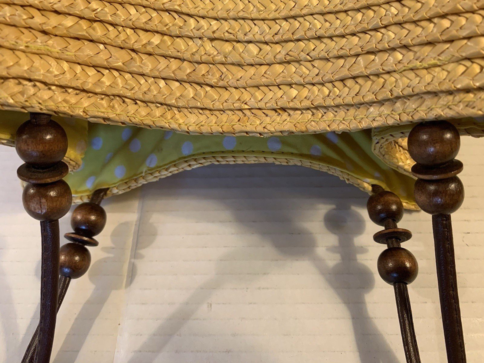 Beautiful Sonoma Straw Handbag with United Colors of Benetton Umbrella — Yellow