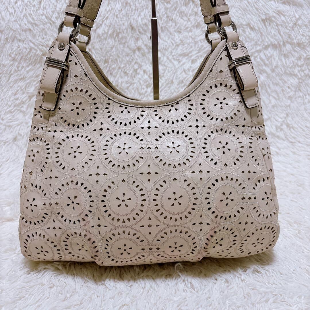 COACH Madison Maggie Perforated Leather Shoulder Bag Beige F19625 Tote 35cm