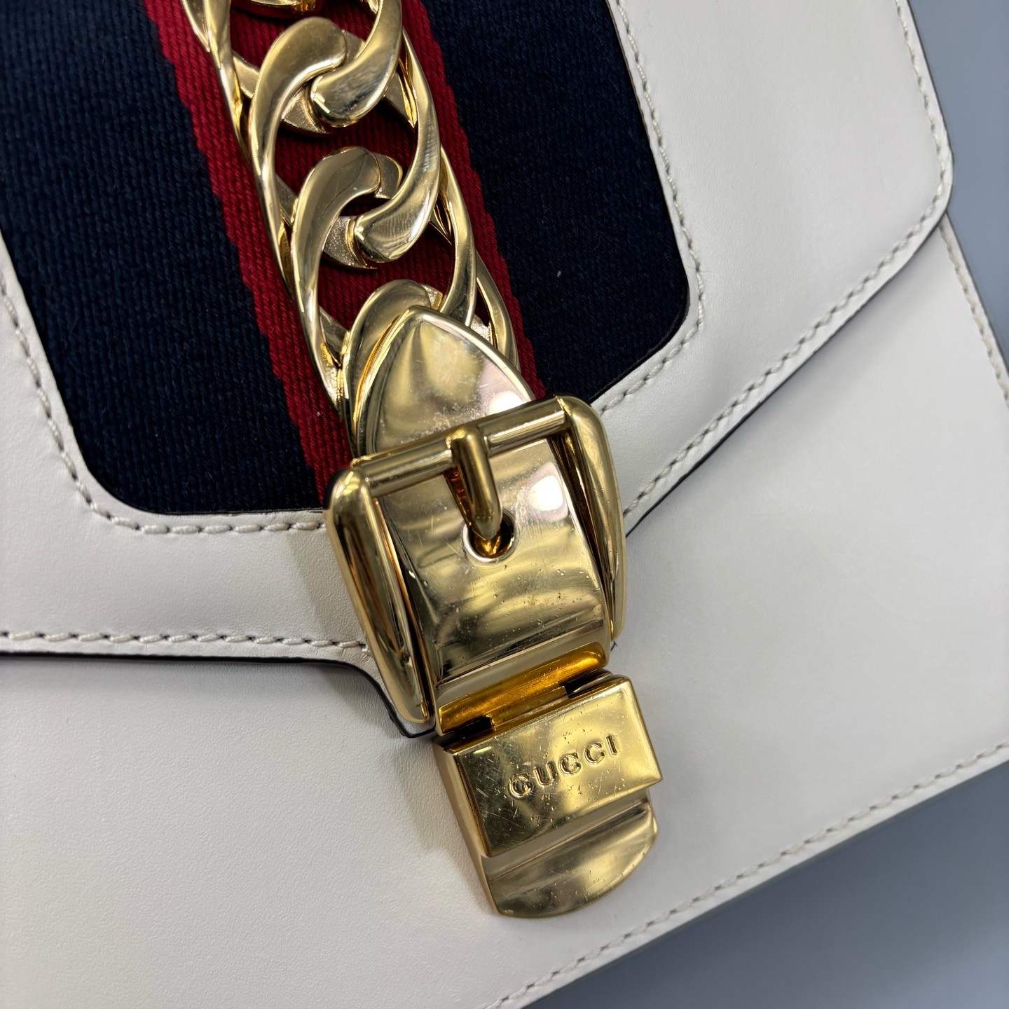 Gucci Mini Sylvie Shoulder Bag White Blue Red Calfskin (mx071426b4r)