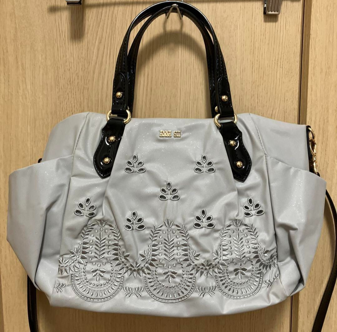 ANNA SUI Embroidered Gridder Gray 2way Hand Shoulder Bag Unused No Tag & Charm