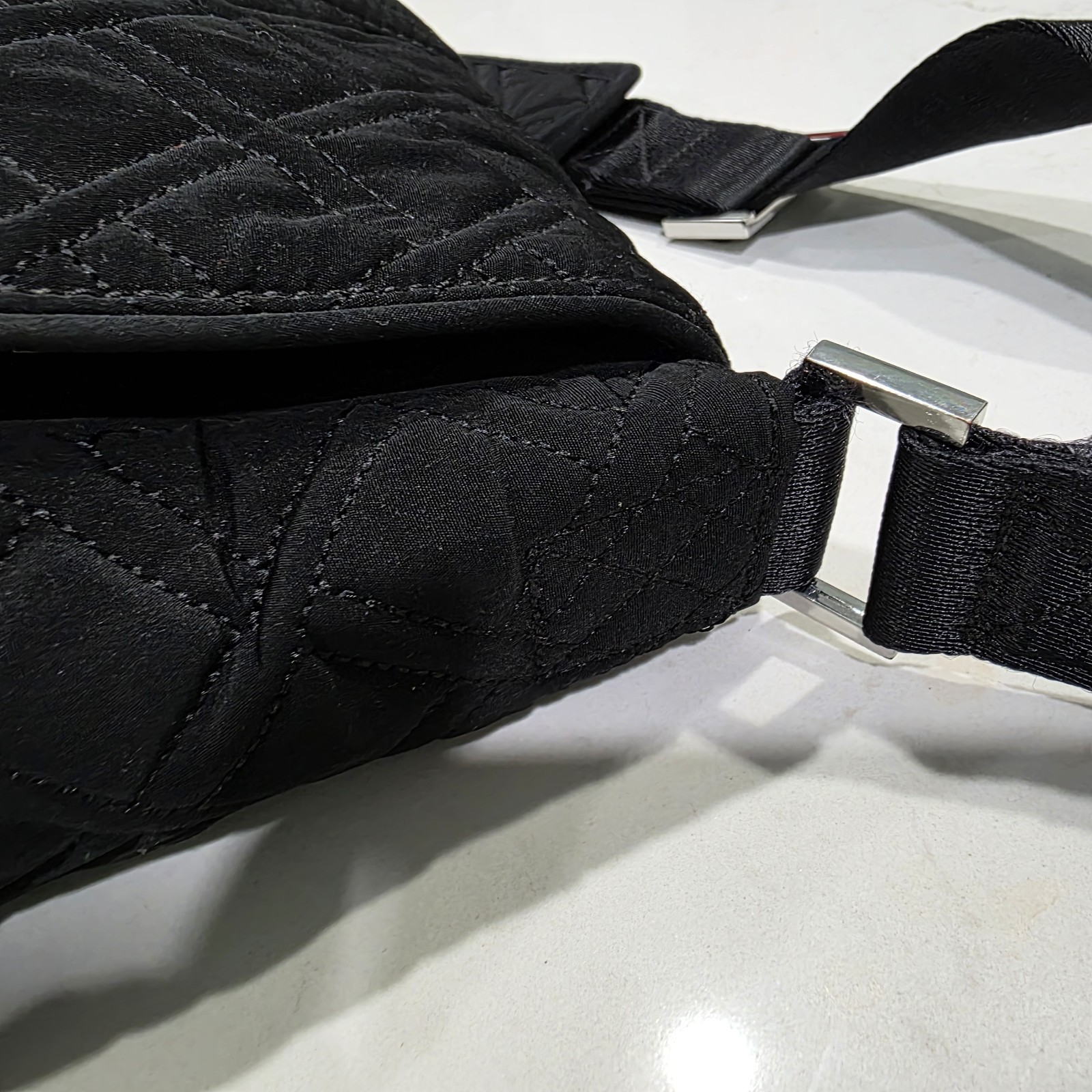 Vera Bradley Messenger Baby Bag Classic Black