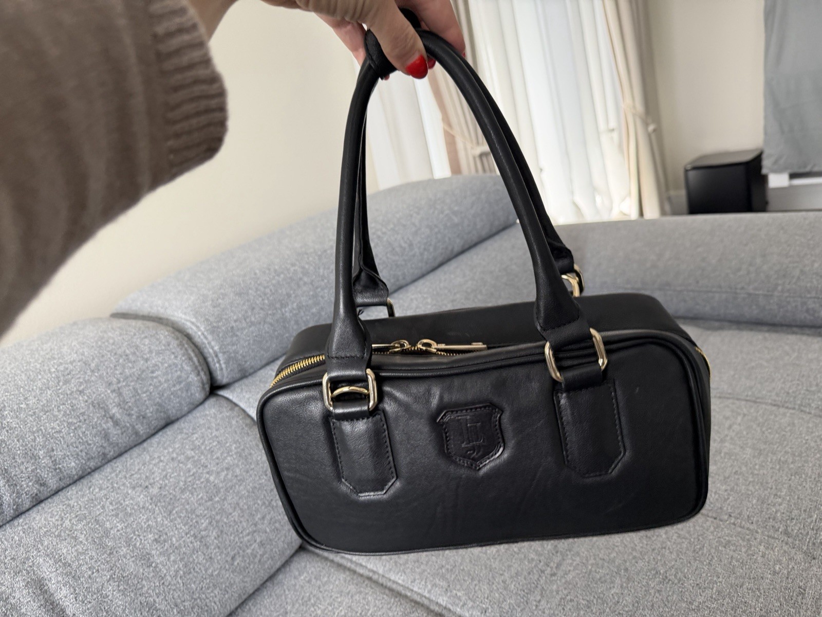 Custom Handmade Leather Bag (Lithuania) Genuine Leather | Black | Gold Hardware