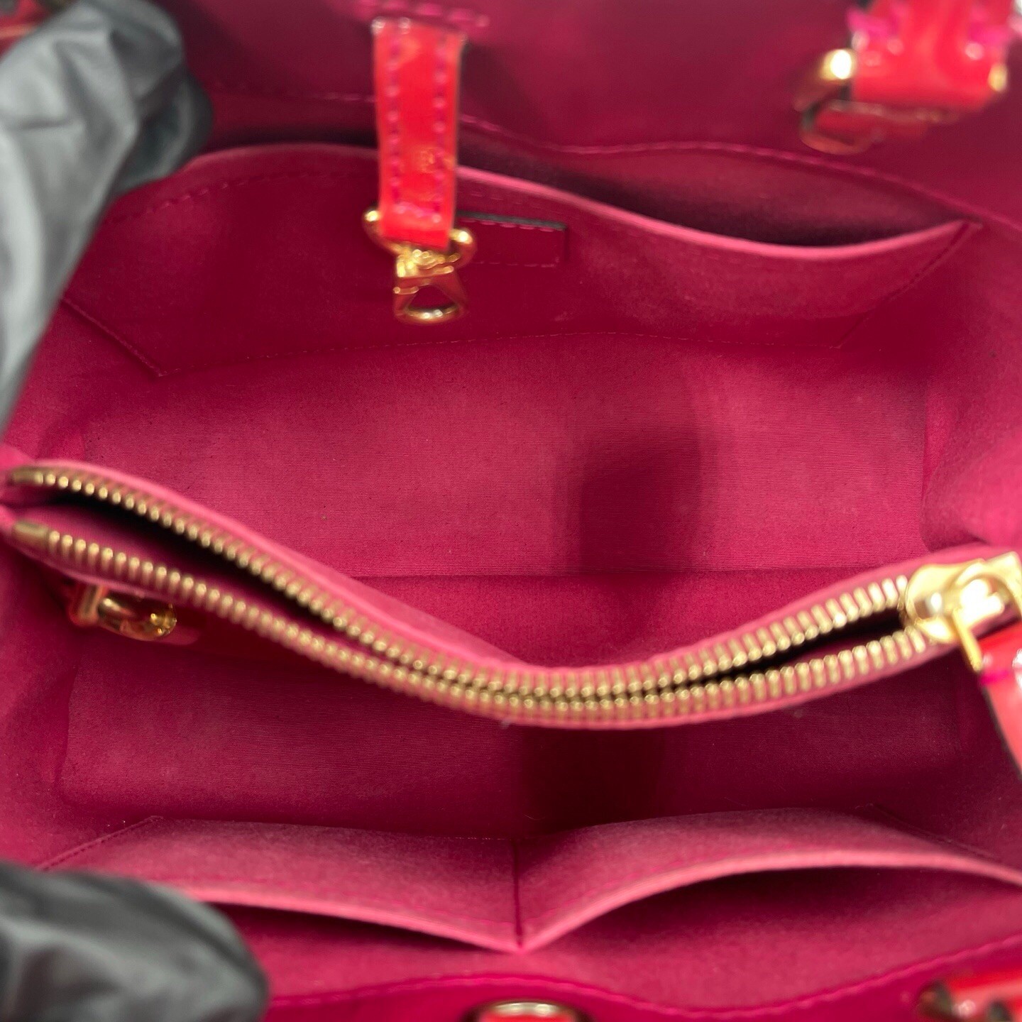 LOUIS VUITTON Montaigne BB Handbag Crossbody Patent Leather Red LV 032608