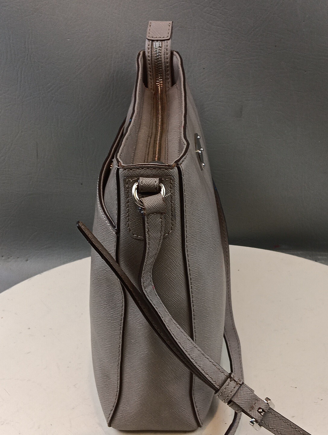 Michael Kors Purse Clay Gray Saffiano Leather Cross Body Bag W Charm Logo
