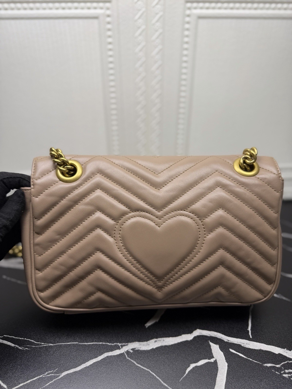 Authentic Pre-owned Gucci GG Marmont Medium 26cm Flap Crossbody Bag