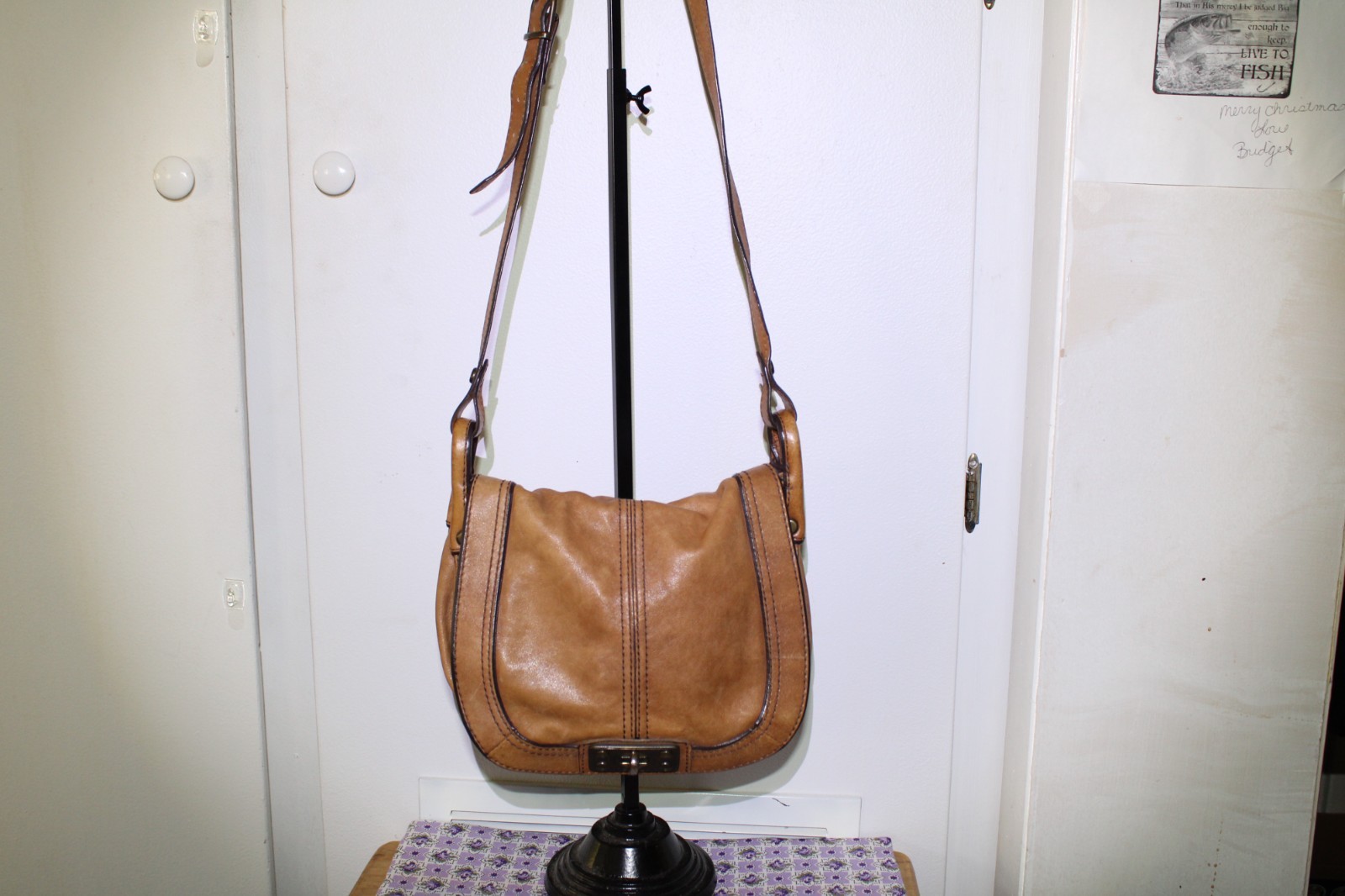 Fossil Leather Long Live Vintage 1954 Saddle bag crossbody Flap closure no key