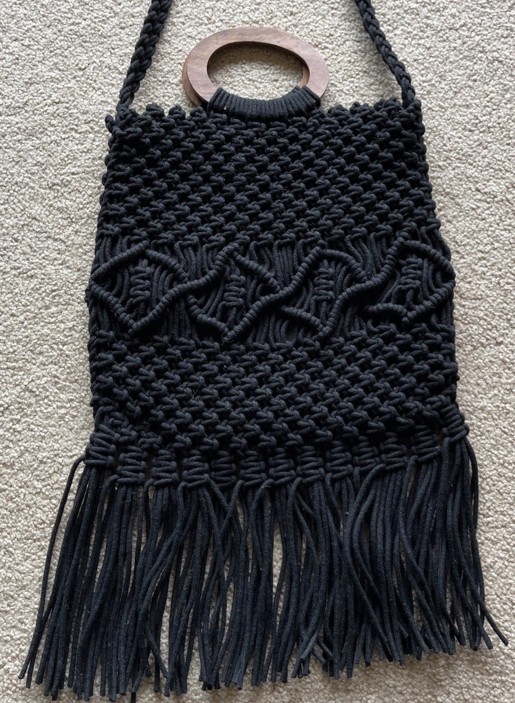 Danielle Nicole Black Macrame Woven Shoulder Bag Wood Handle Fringe Cottagecore