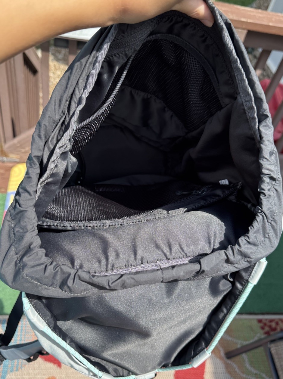 Lululemon Front Clip Backpack 21L Unisex gray silver mint bag S