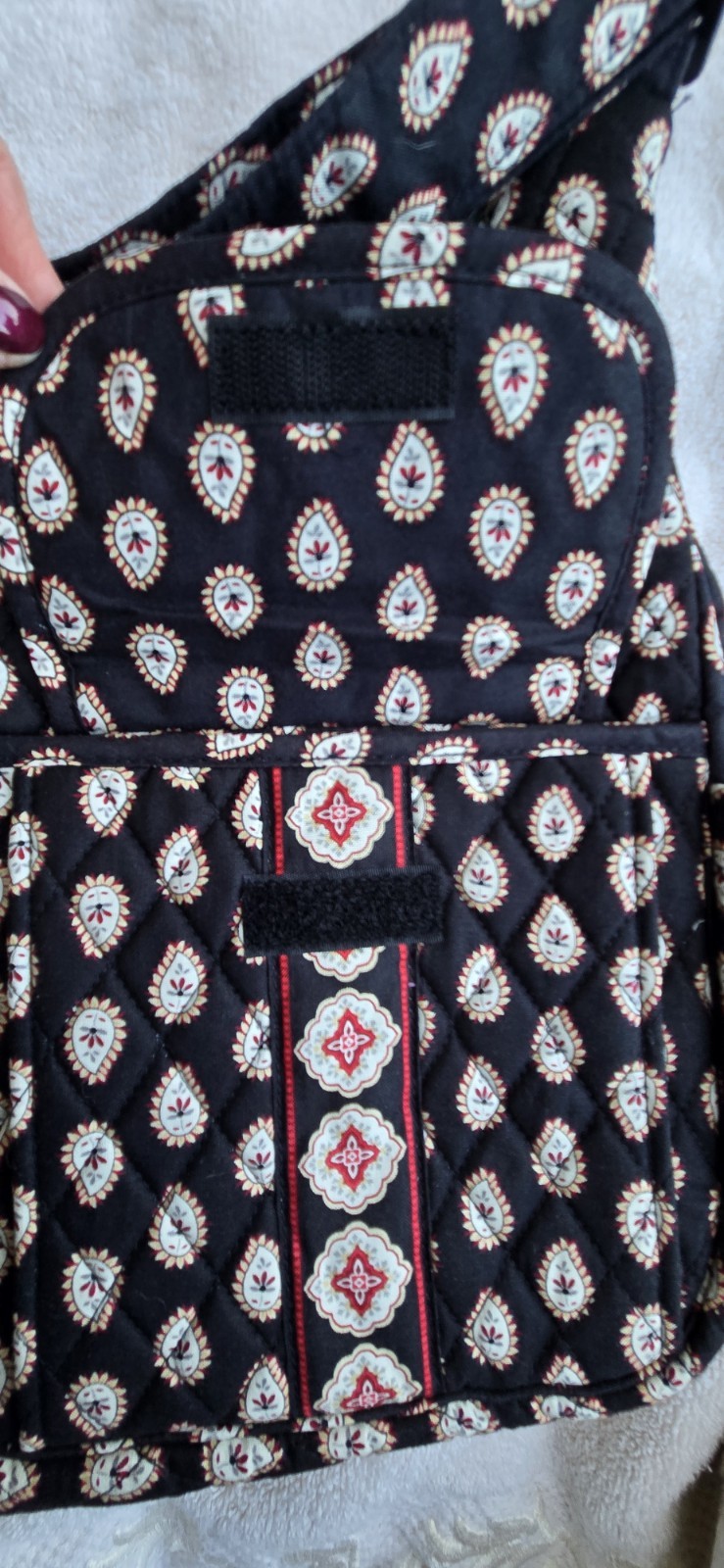 Vera Bradley Classic Black Floral Cargo Sling NWT Retired Pattern