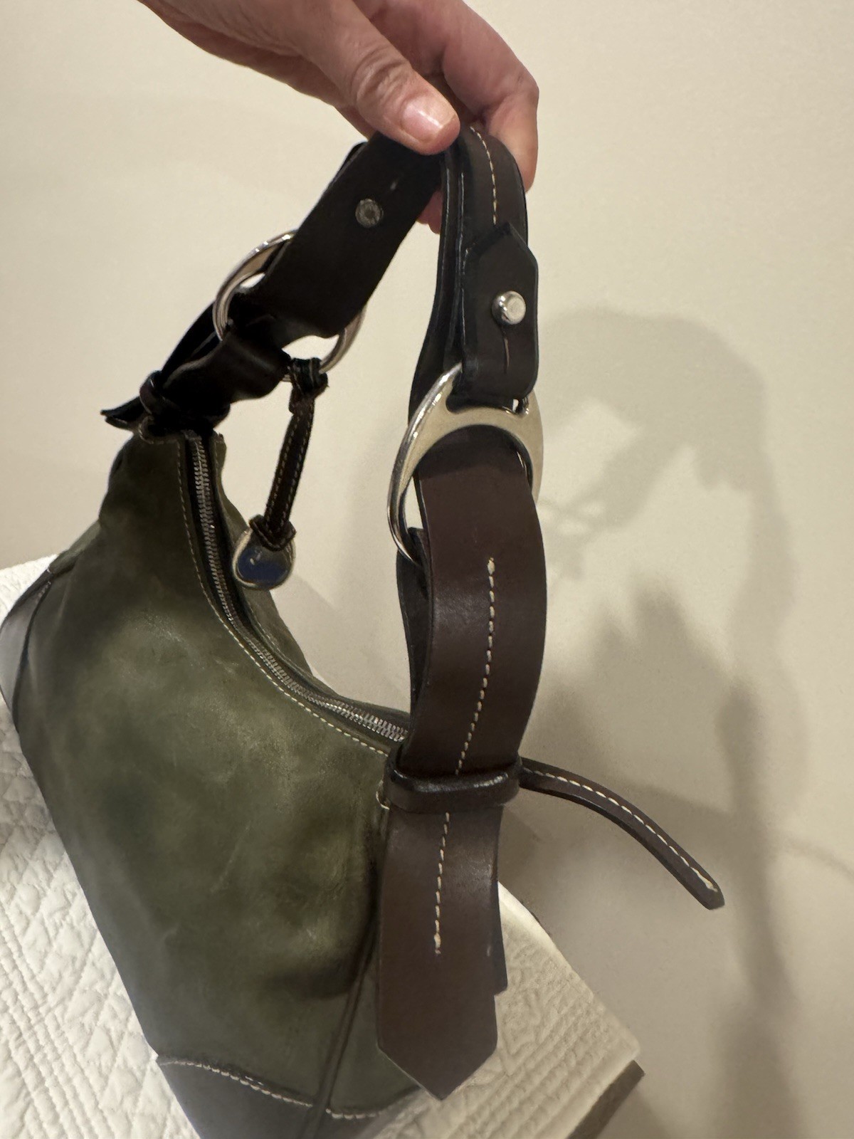 Dooney & Bourke Green Zip Shoulder Bag w/ Brown Detachable Strap, Pockets