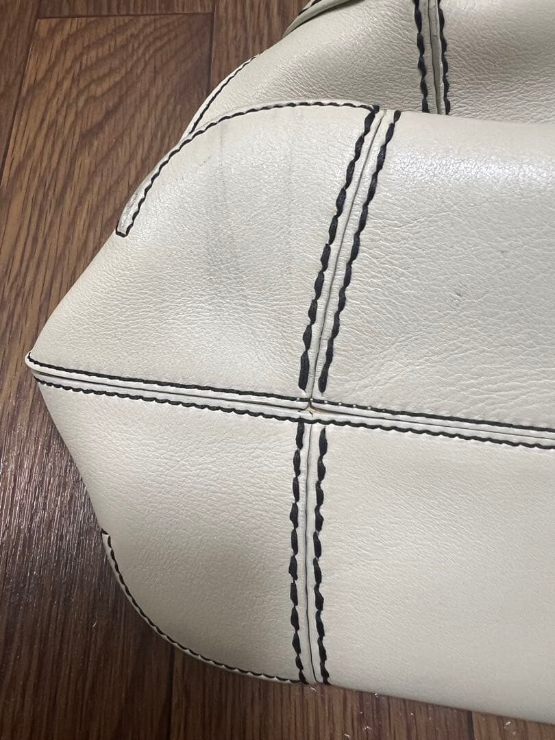 Tods White Leather Shoulder Bag Contrast Stitch Zip Womens 22x35cm 13cm Depth