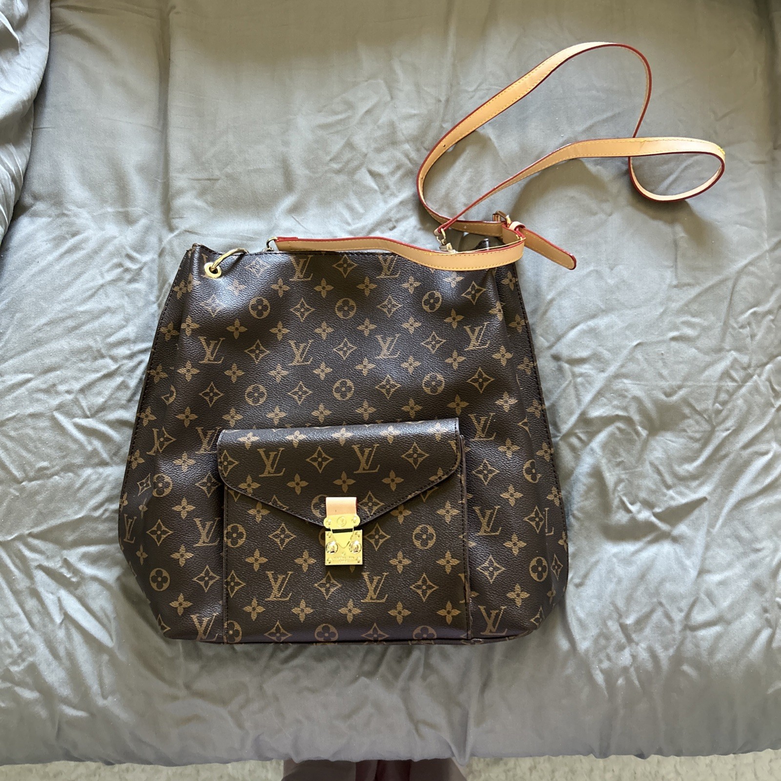 Brown Tan Shoulder Bag With Front Pocket Inside Pocket Magnetic Closure