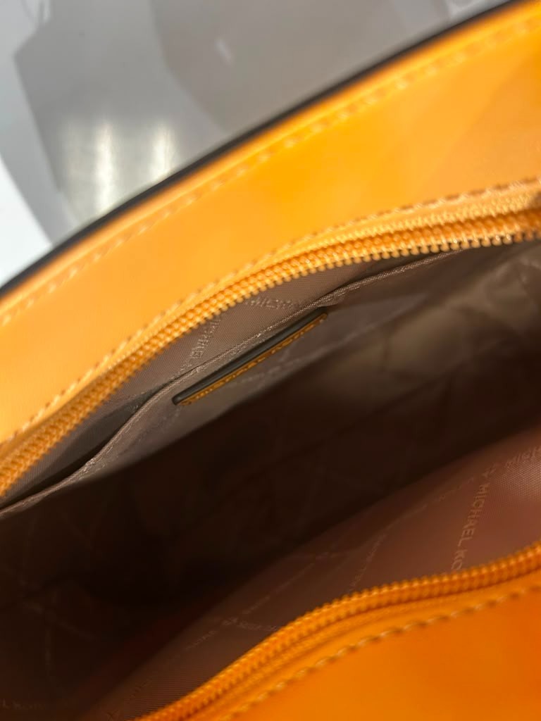 Michael Kors Lady Small Messenger Purse Crossbody Bag + Bifold Wallet Honeywheat