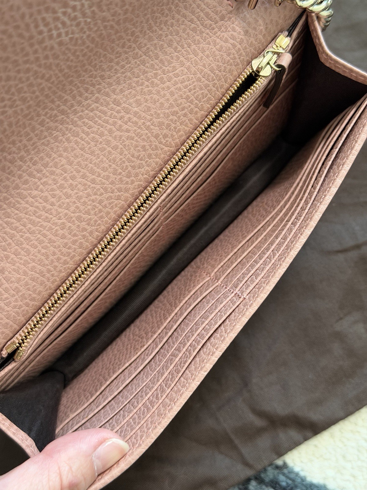 GUCCI Dollar Interlocking G Calfskin Chain Wallet Crossbody Bag Soft Pink