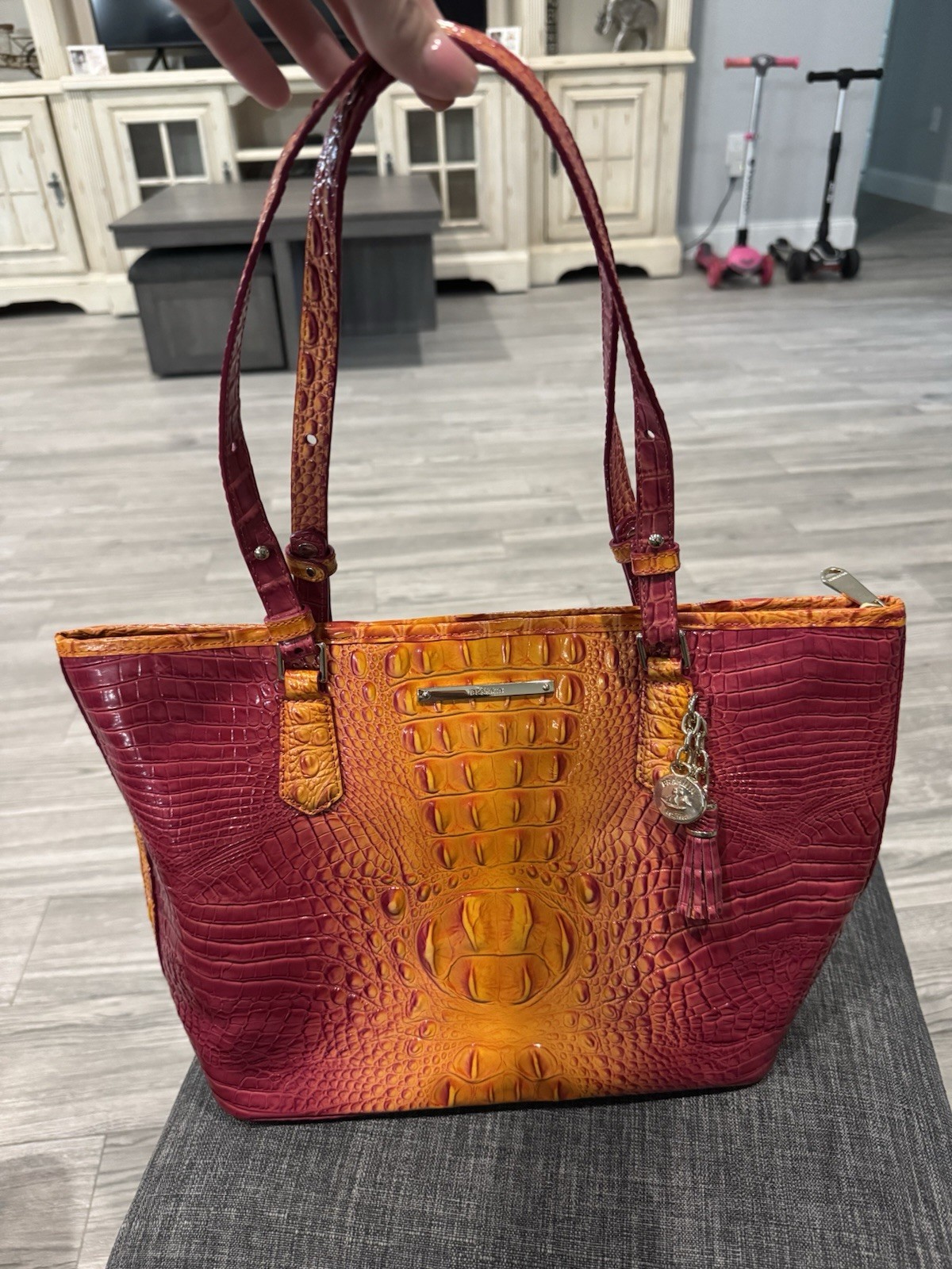 Authentic Brahmin Medium Asher tote in gorgeous Sunset/Multi Melbourne