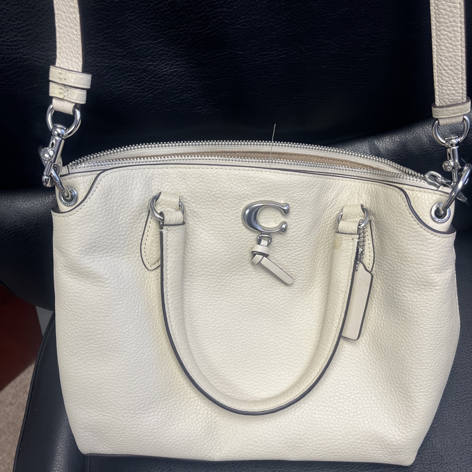 Coach Cream Pebbled Leather Bag with Crossbody Strap and Gold Hardware 9”7”5”