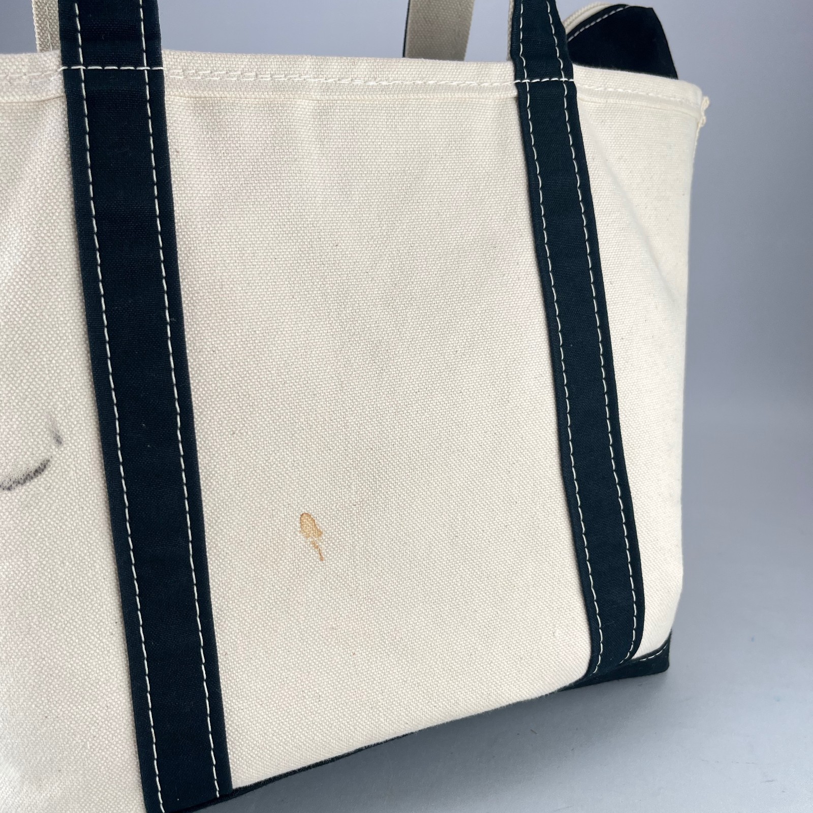 L.L.Bean Boat and Tote Zip Top Bag White & Black Long Handles Medium Size