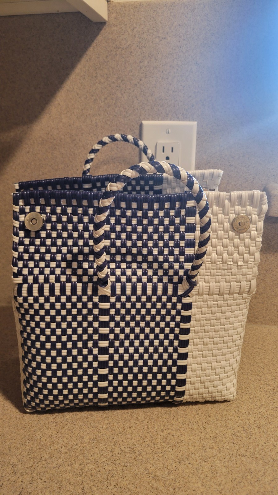 Artisan Woven Recycled Plastic Navy White Carry Tote Basket Market Bag Small NEW