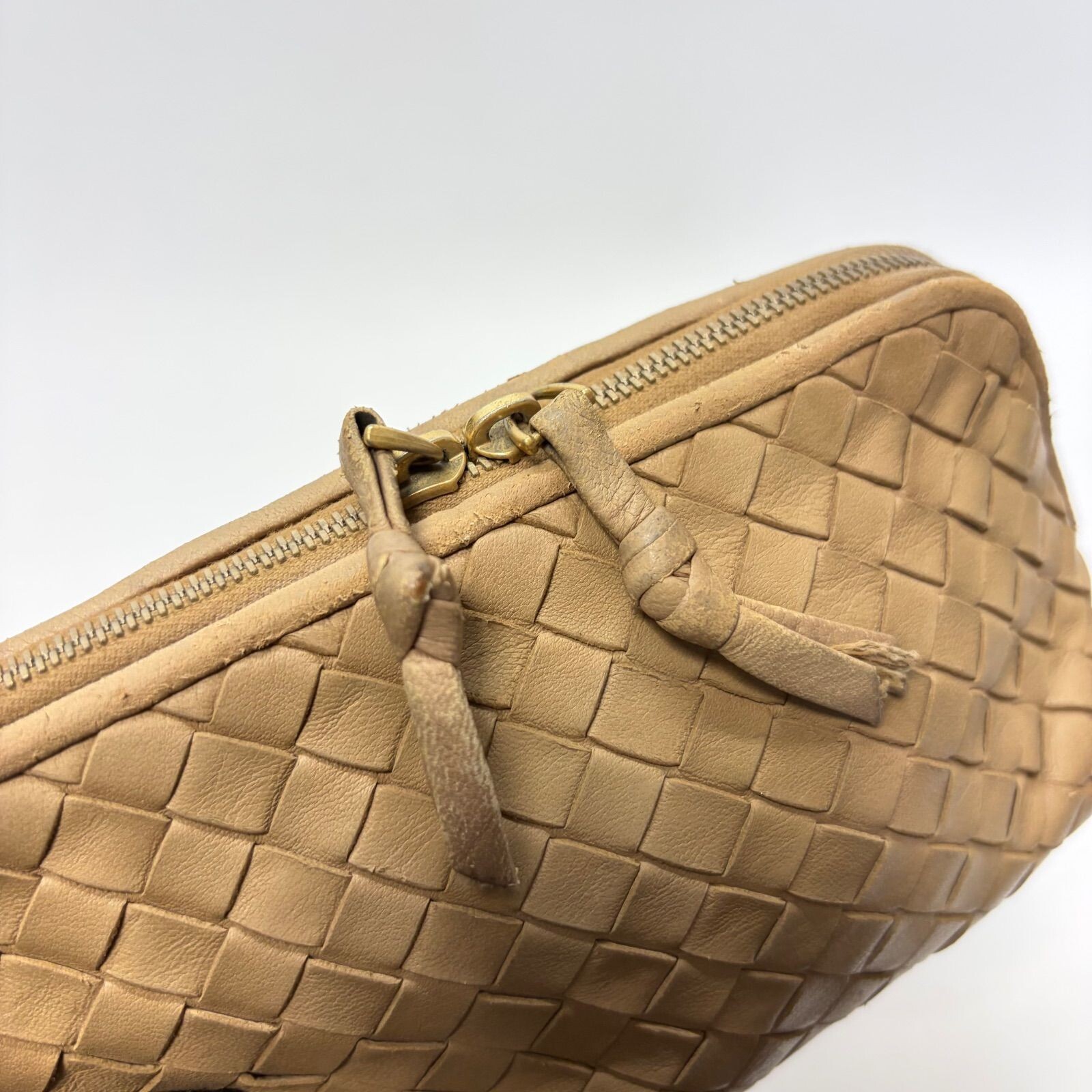 BOTTEGA VENETA Pouch Intrecciato Leather Beige Authentic From Japan