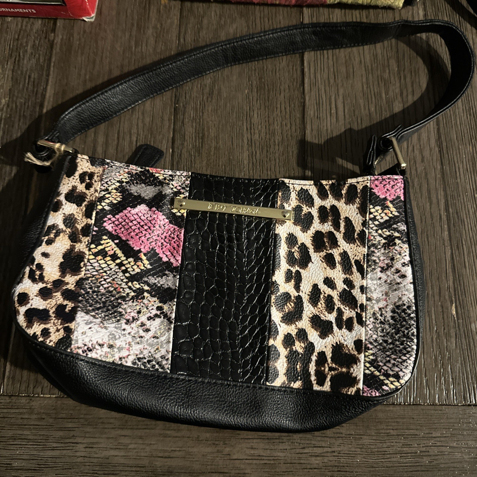BETSEY JOHNSON MULTI-ANIMAL PRINT SHOULDER BAG BB19325 BLK/CROC/CHEETAH/SNAKE