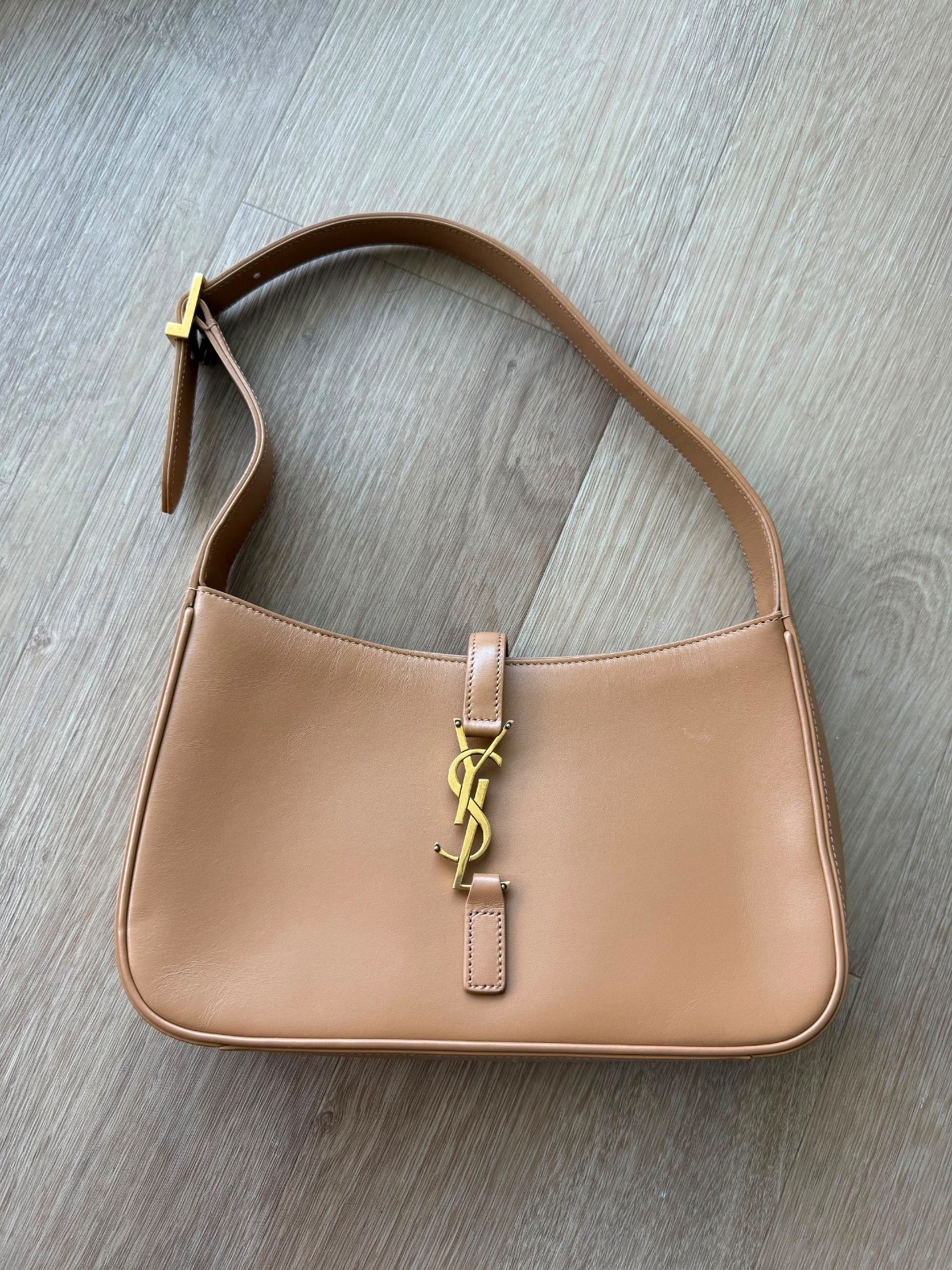 SAINT LAURENT LE 5 A 7 Hobo Shoulder Bag Calfskin Beige