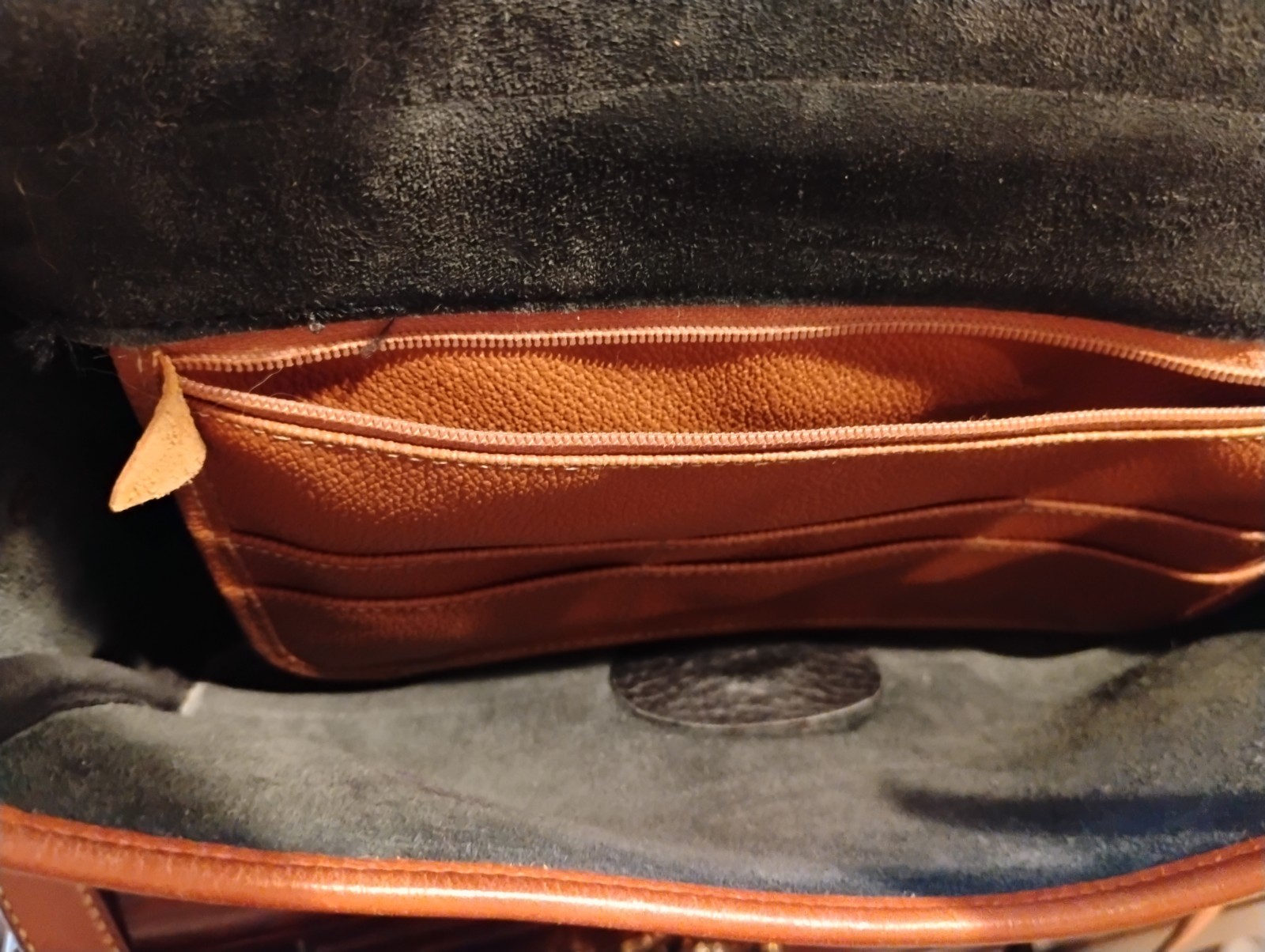 Vintage Dooney & Bourke All-Weather Leather Crossbody Bag Black with Brown Trim