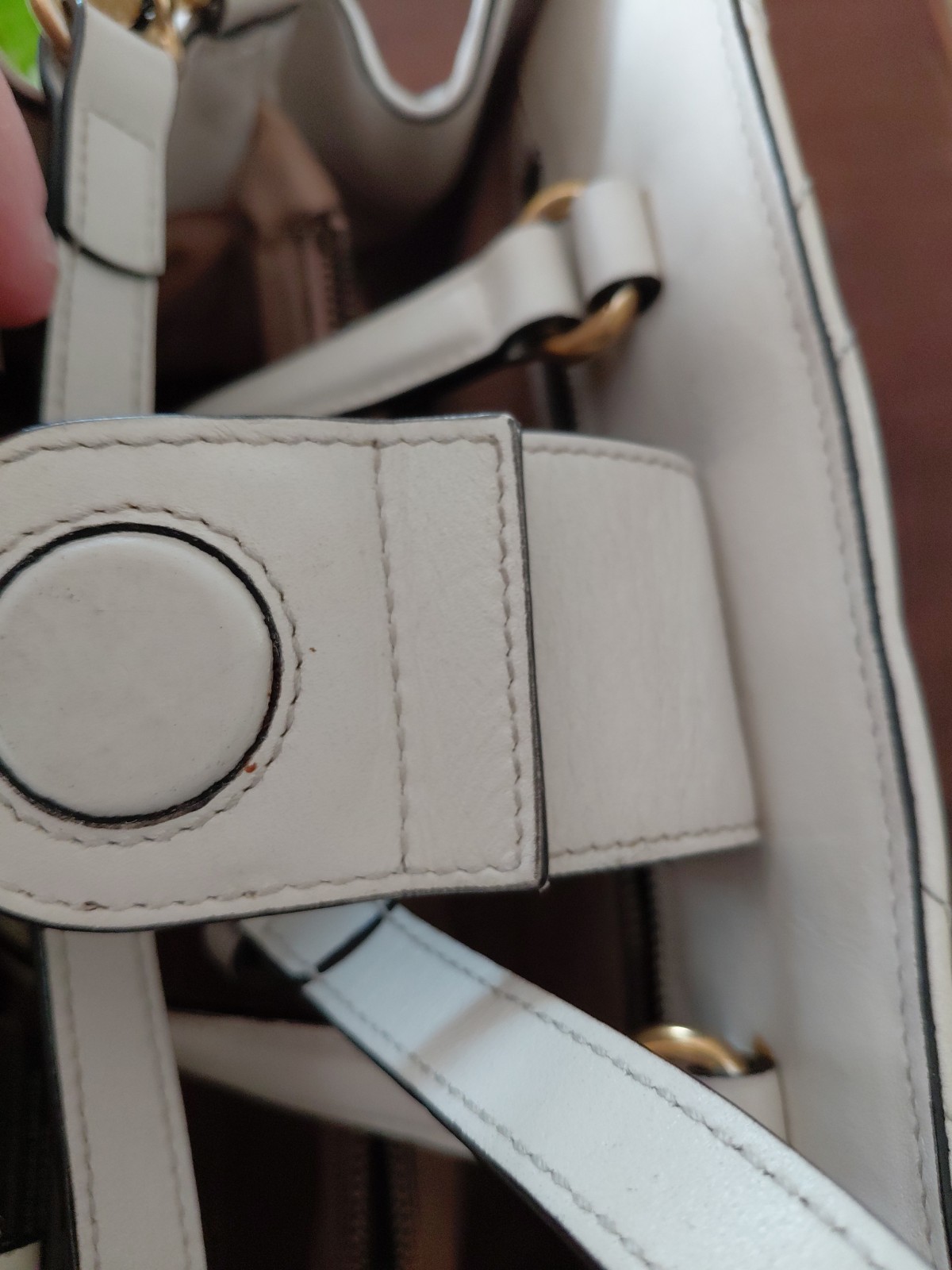 Gucci GG Marmont Matelasse Tote Medium White Leather Ivory Box Bag
