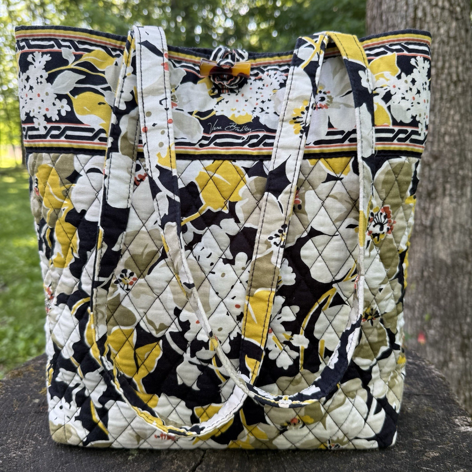 VERA BRADLEY Holiday Tote Bag Dogwood Yellow Black Floral Quilted Cotton 12x12x4