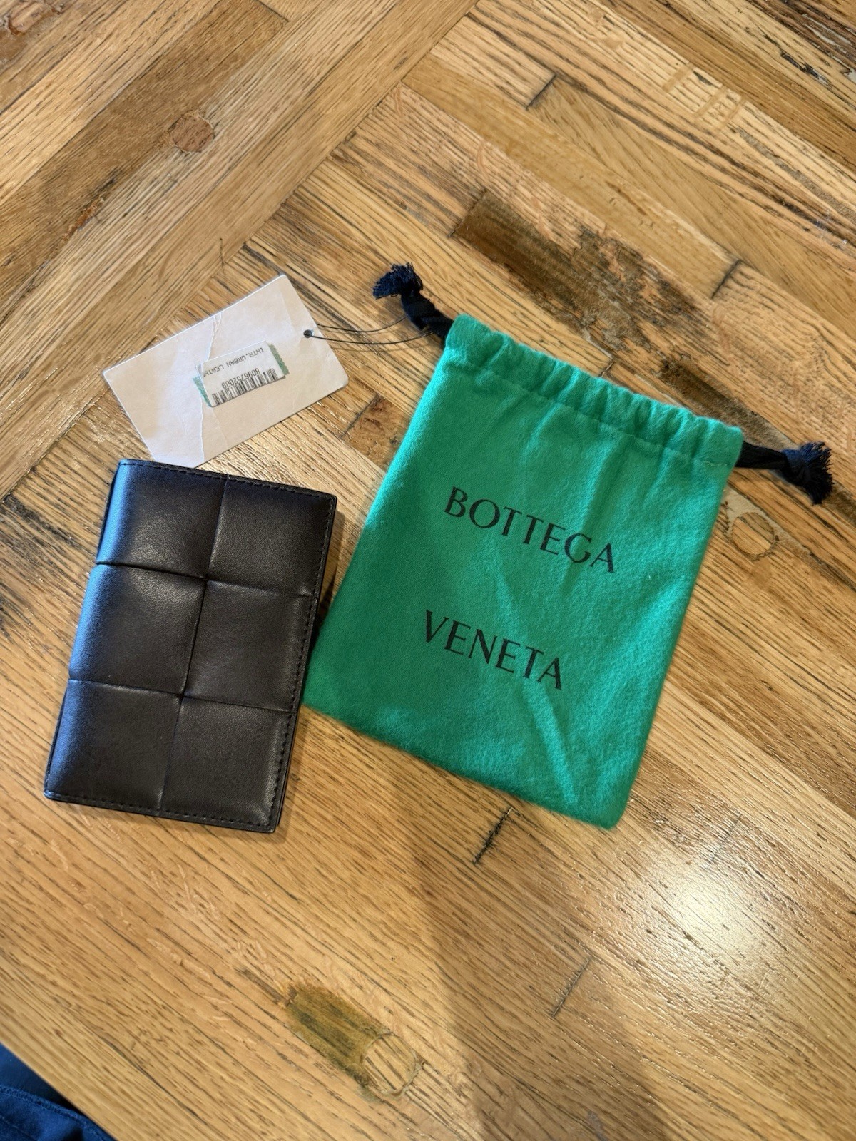 Pre-Owned, Excellent Condition – BOTTEGA Veneta – Cassette Flap Wallet – Fondant
