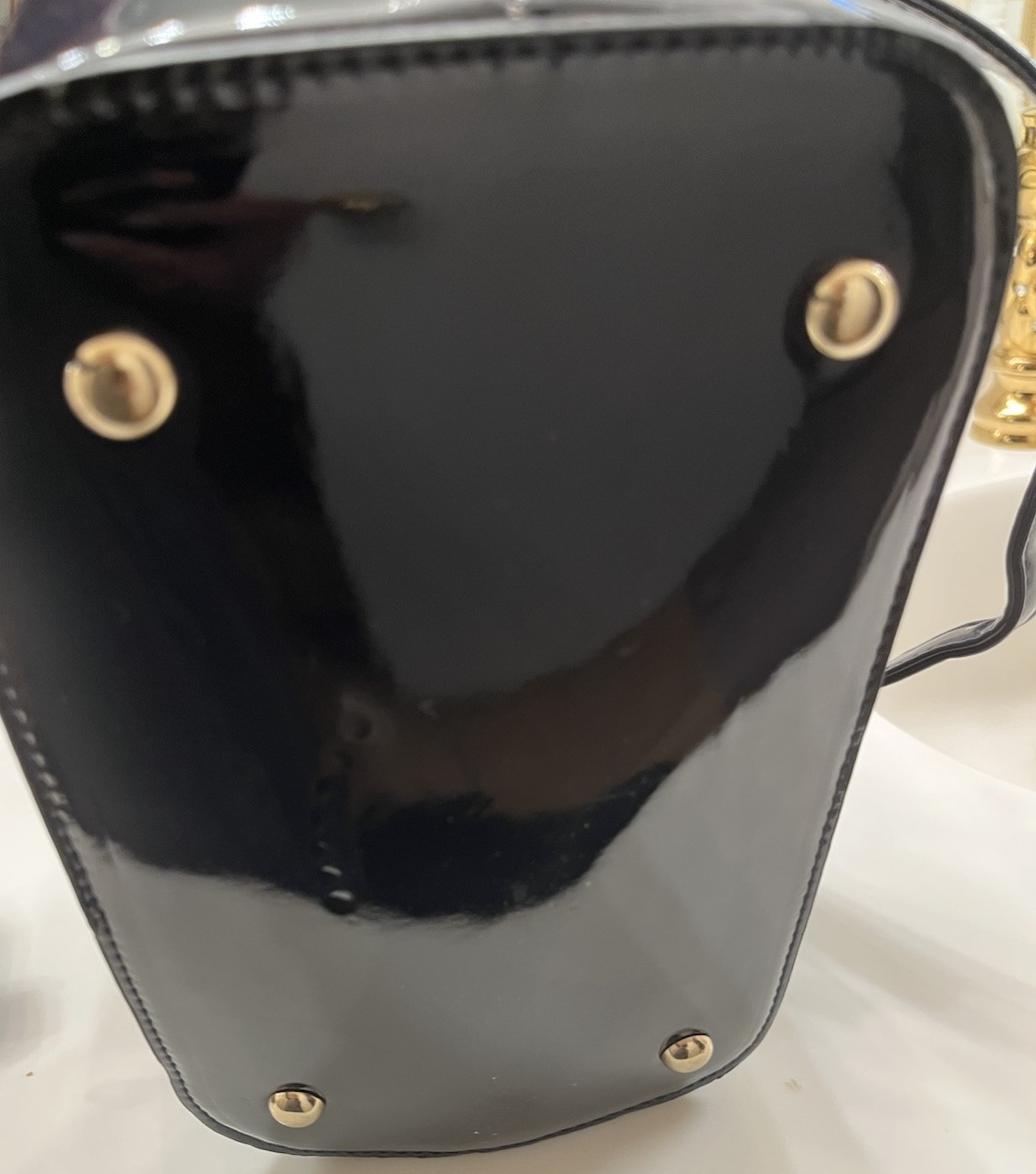 NAVY BLUE PATENT LEATHER Bucket Bag, Chain & Snap Closure, Hand & Shoulder Strap