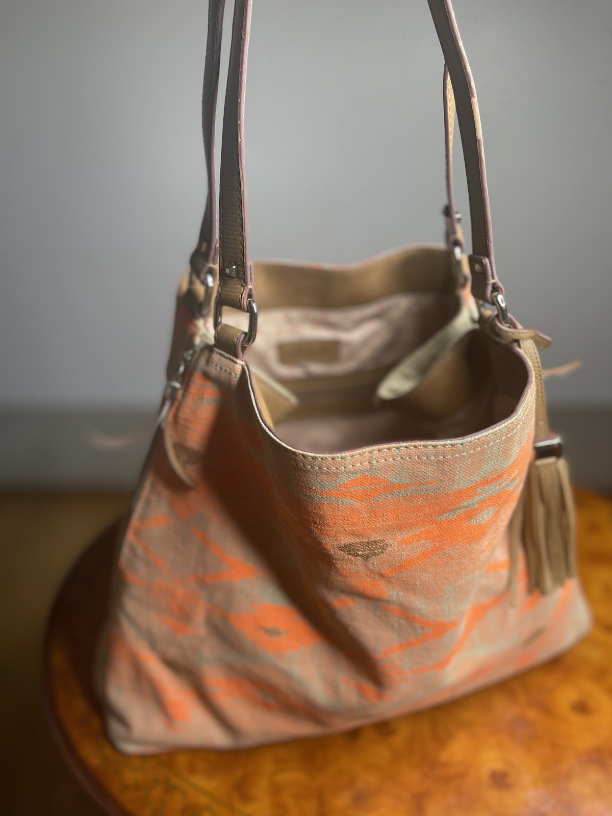 Stella & Dot Beige & Orange Geometric Tote, Double Handles, Zip, Tassel Charm