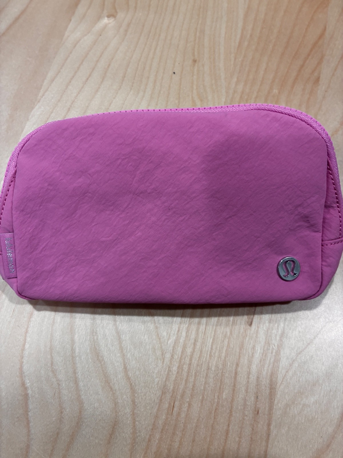 lululemon everywhere belt bag 1L sweet sorbet /silver