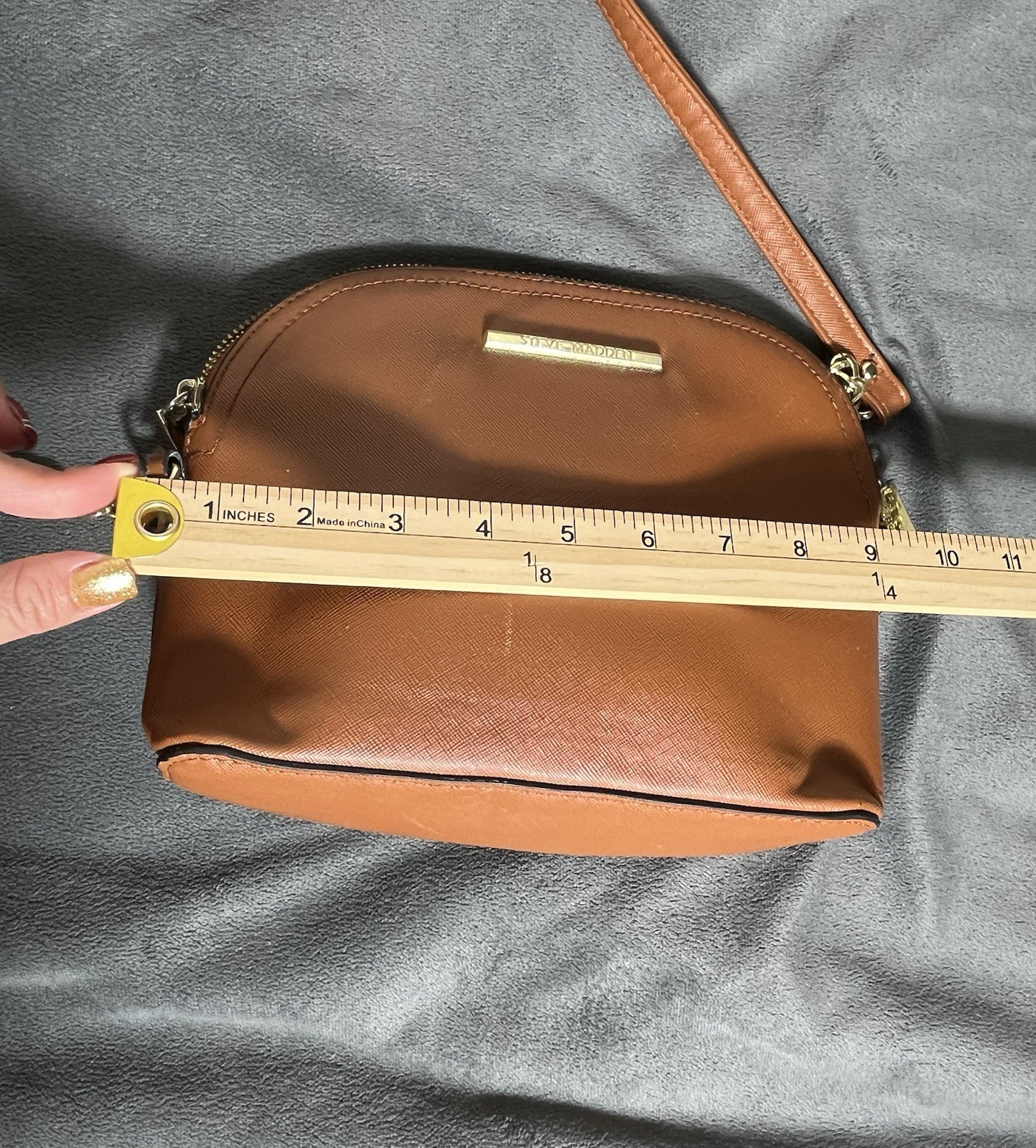 Steve Madden Crossbody Bag Purse Cognac Brown BMaggie Gold Chain