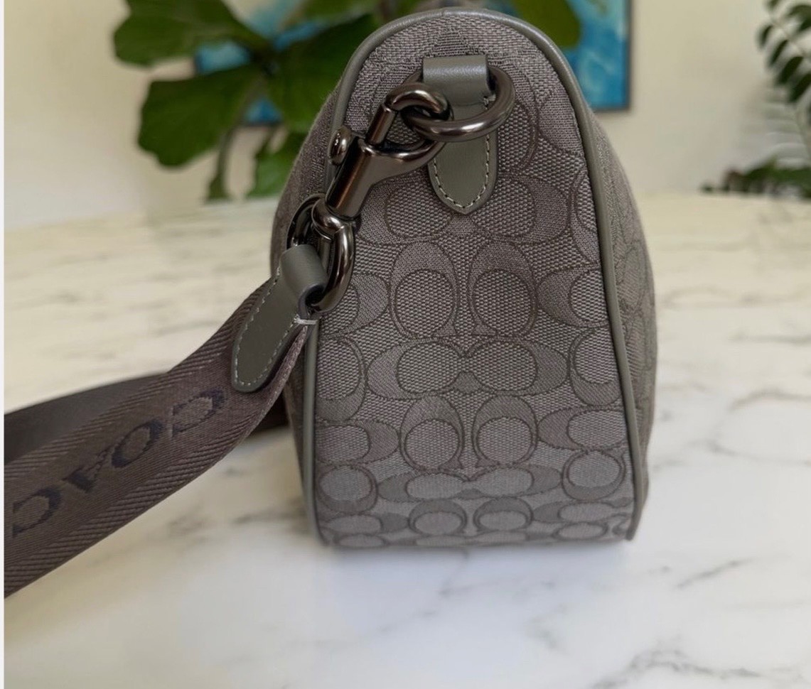 Coach Hall Sift sling bag