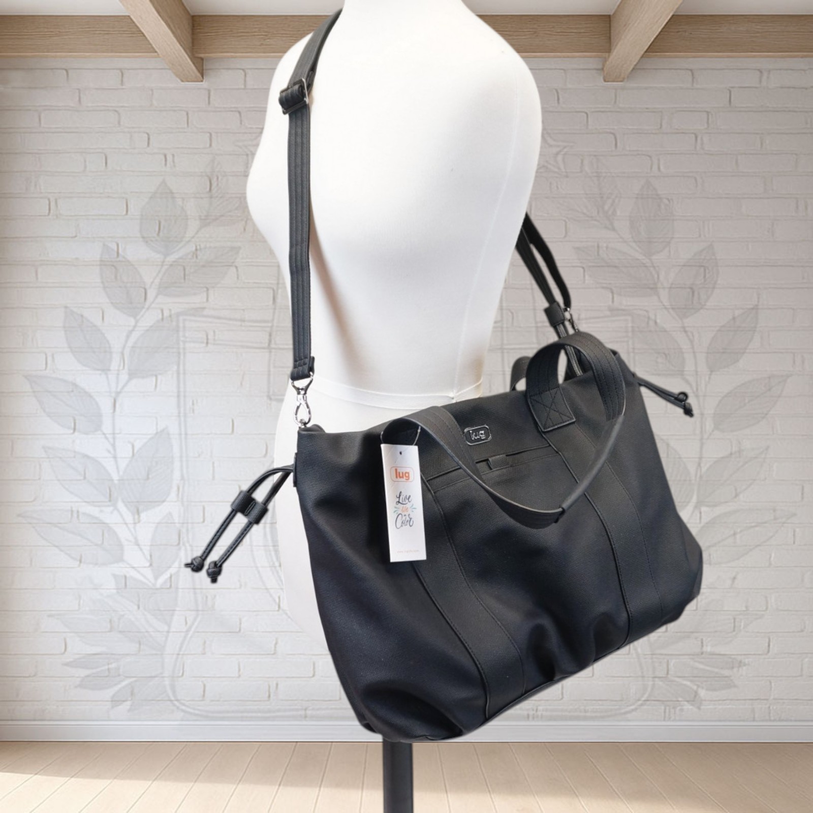 NEW ❤️ Lug Piper Black Matte Luxe VL Hobo Tote Bag