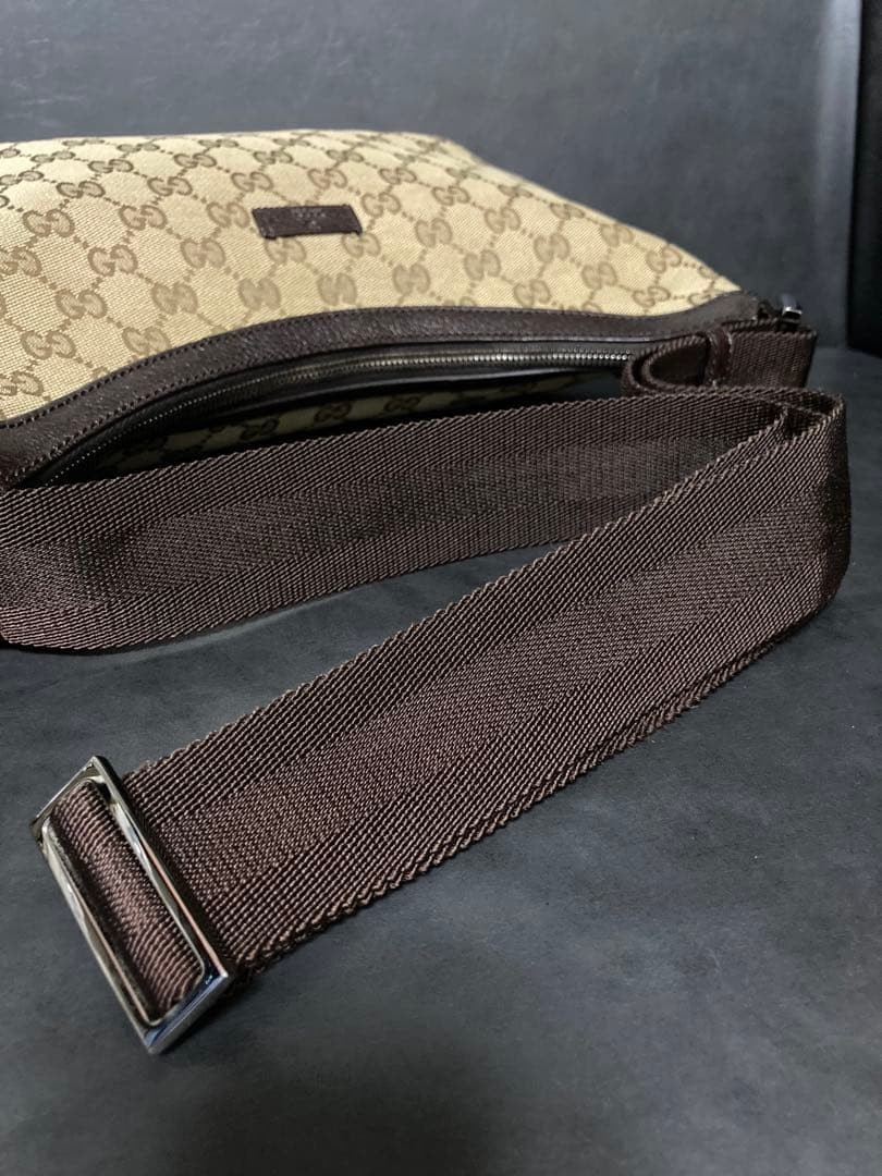 GUCCI GG Canvas Half Moon Messenger Shoulder Bag Brown Unisex 181092 Near Mint