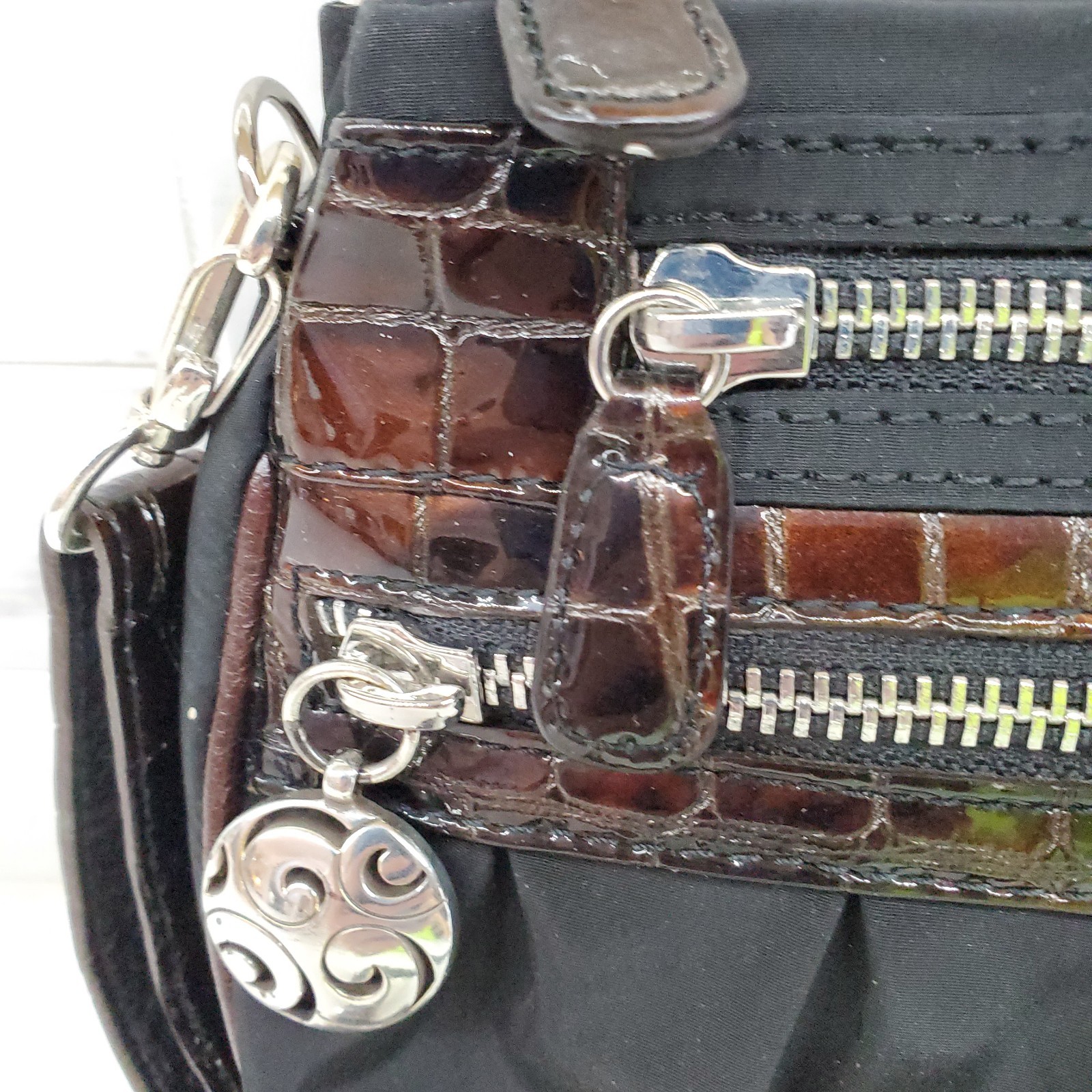 Brighton Twister Go Go Pouch Chocolate & Black Nylon & Leather w Earrings