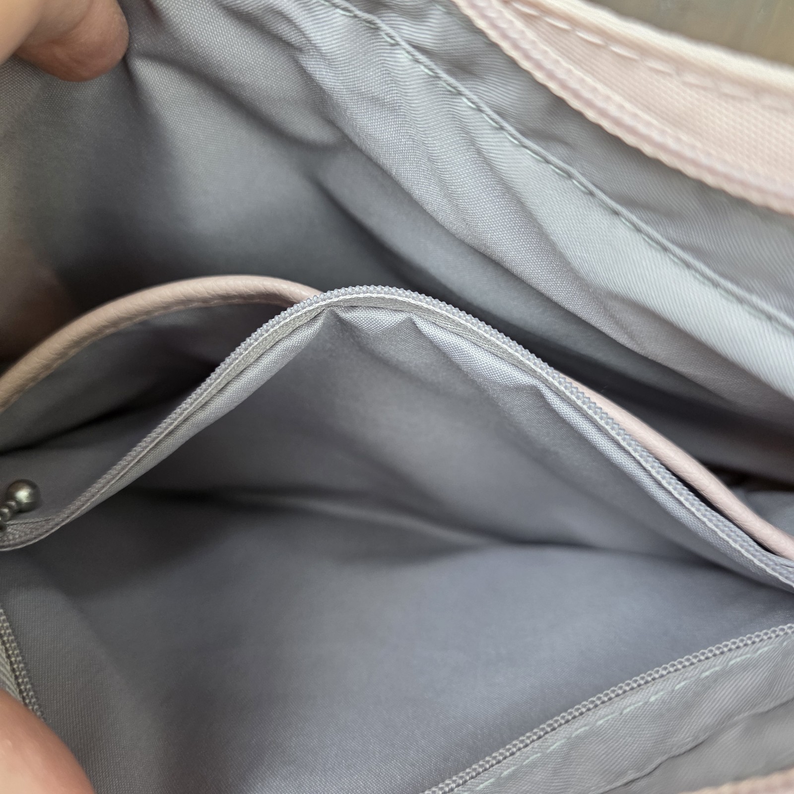 Baggallini Uptown Bagg Grayish Pink Purse Crossbody Bag Woodrose