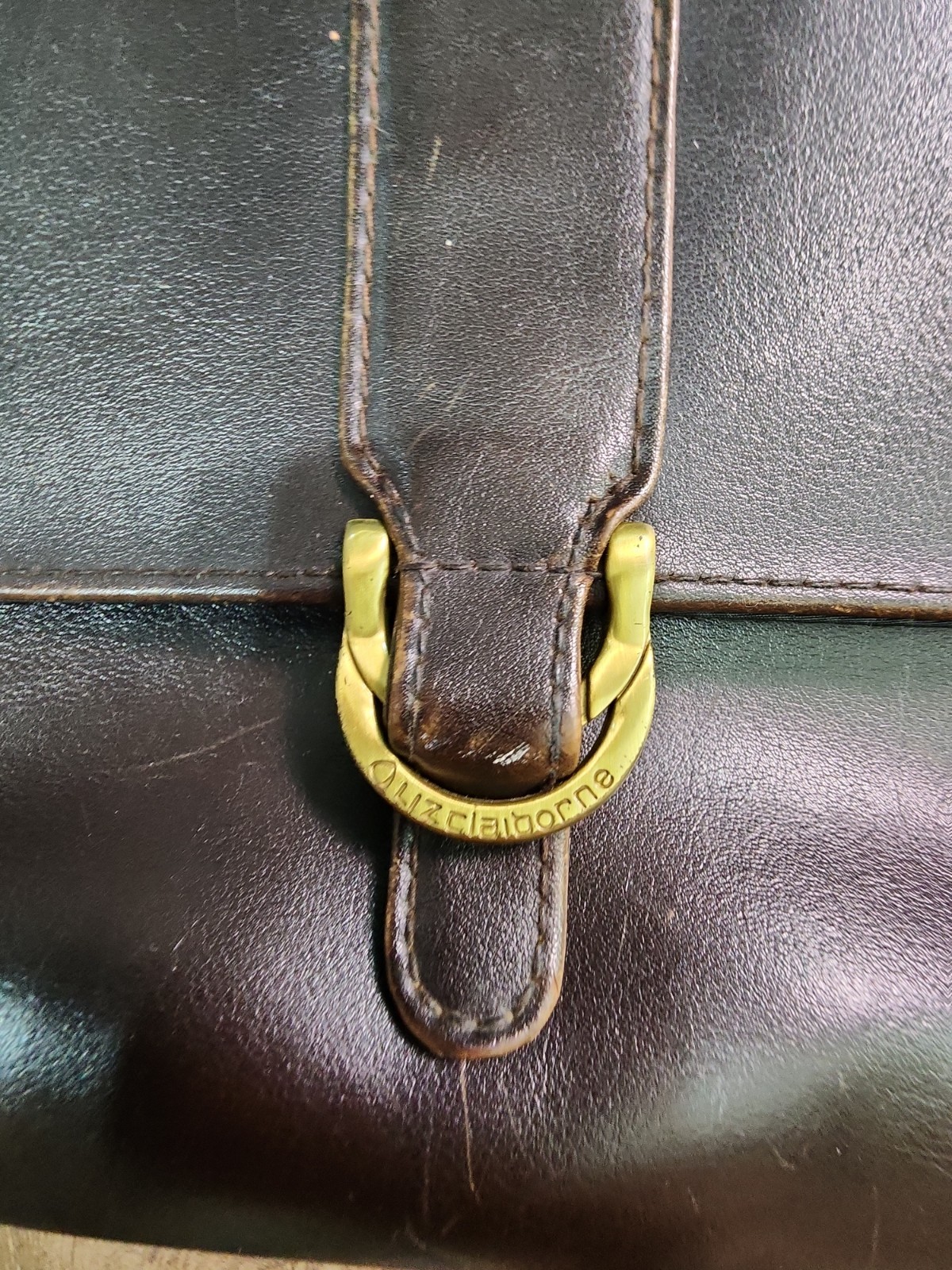 Lot of Purse 1Balenciagakorea,2Coach,5Fossil,1Mk,1KS,dooney,CK,Liz,codements.