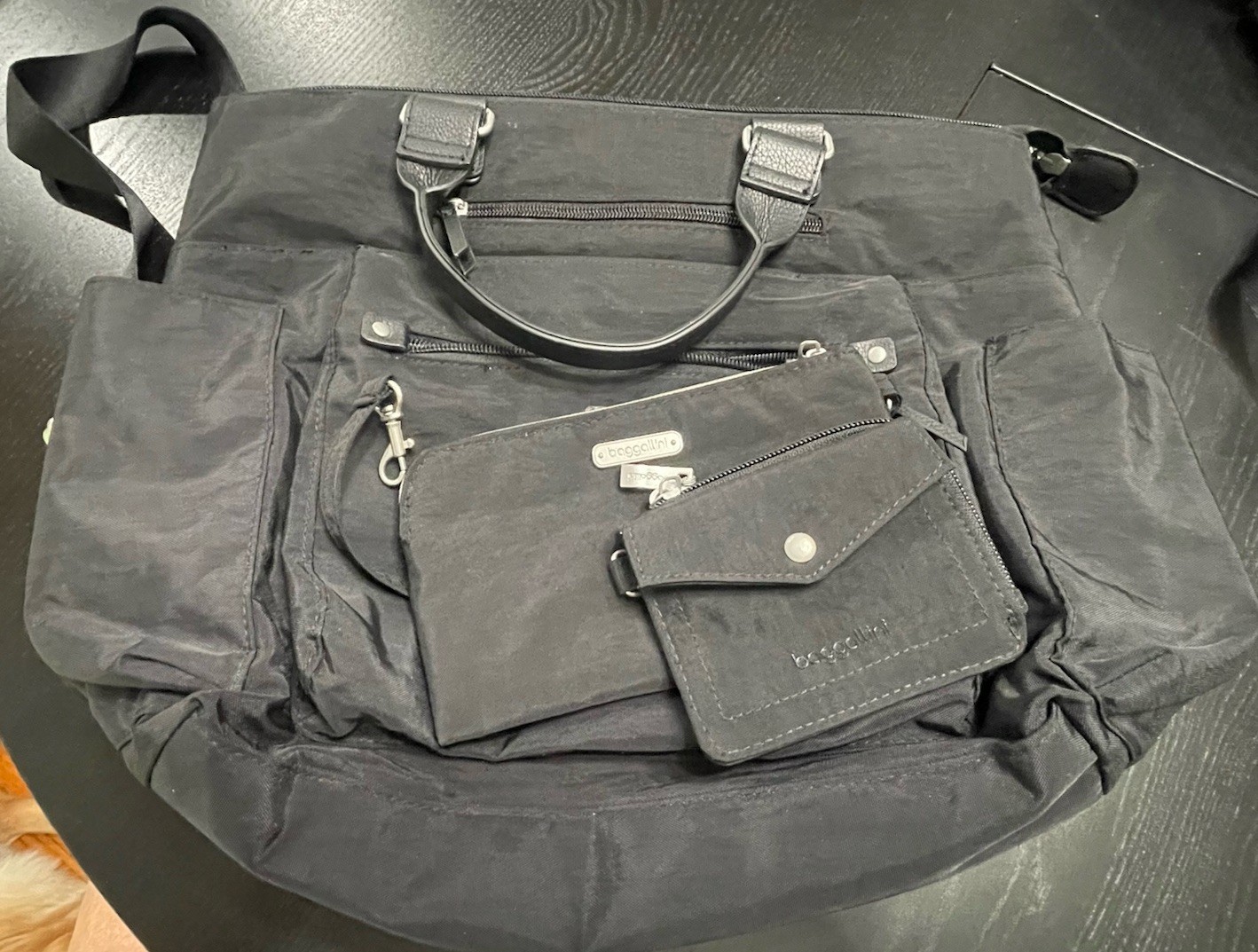 Baggalini 3In1 Tote, Bag, Wallet And Change Purse. Black NWOT