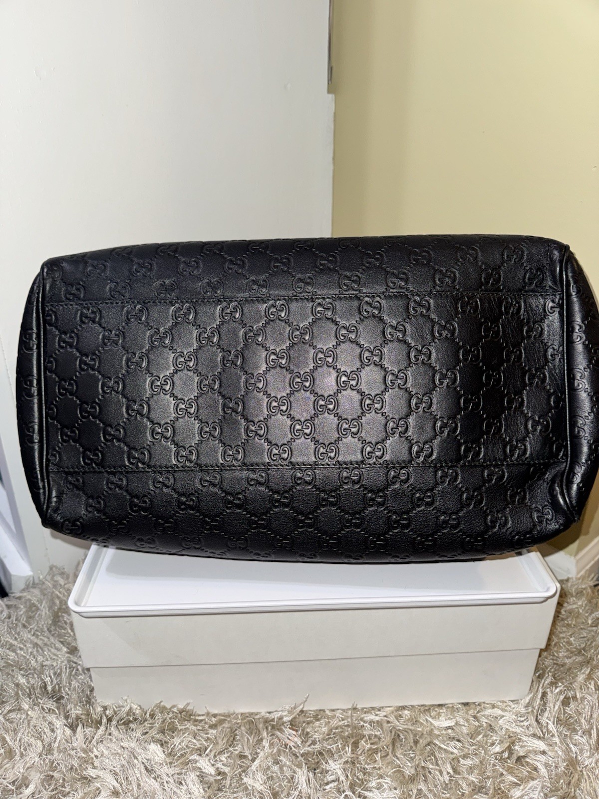 Gucci Guccissima Black Shoulder Bag Chain Strap Tassel Logo Gold Hardware