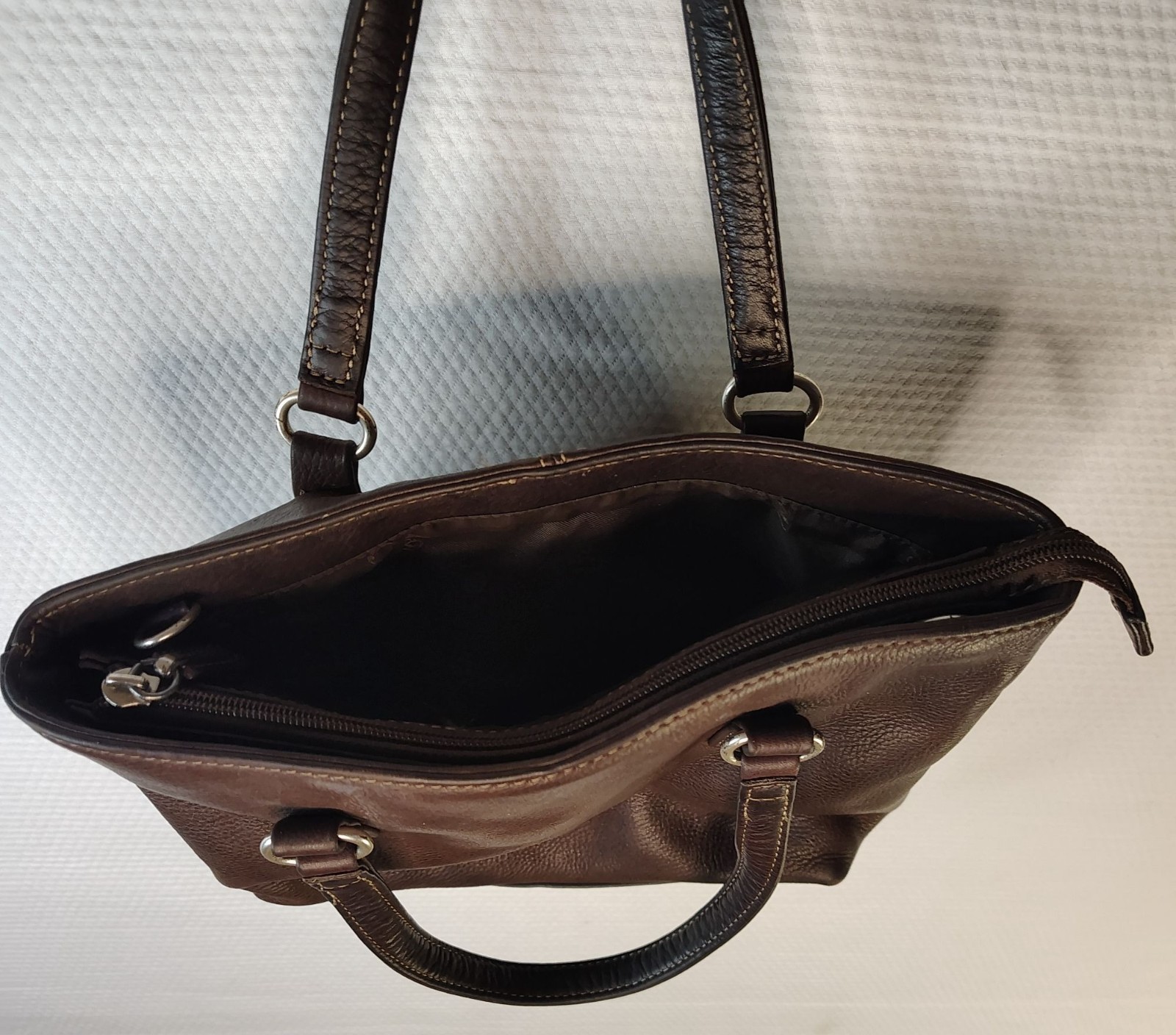 Y2K Fossil 75082 Dark Brown Leather Tote Small Bag Zip Purse Classic 10 Inch