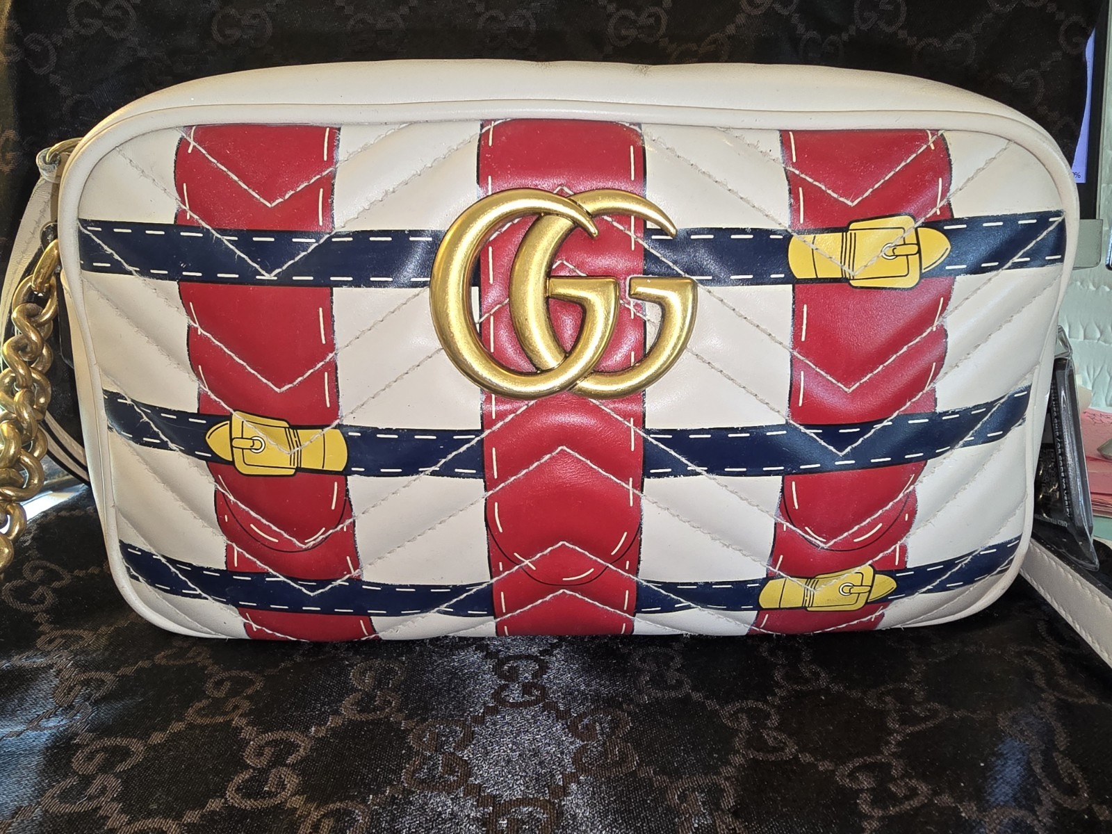 Gucci GG Marmont Matelassé Trompe L’Oeil Shoulder Red White & Blue Buckle Auth