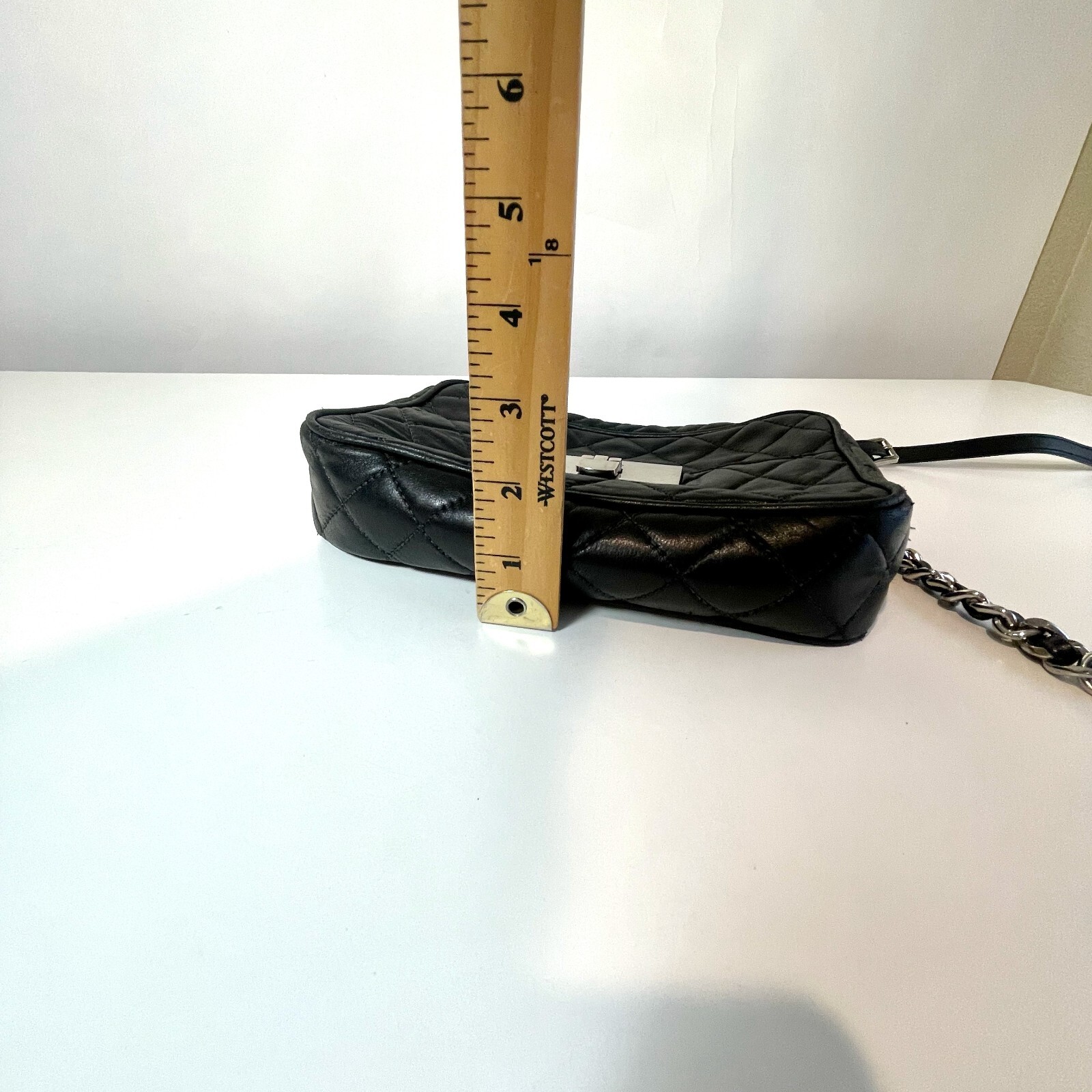 Michael Kors Susannah Quilted Messenger Bag Womens Black Leather Chain Strap