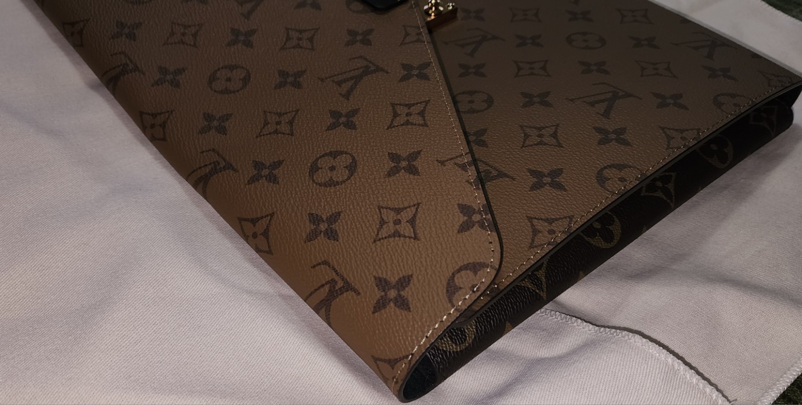 LOUIS VUITTON Mark Folder Monogram Reverse S-Lock Document Portfolio
