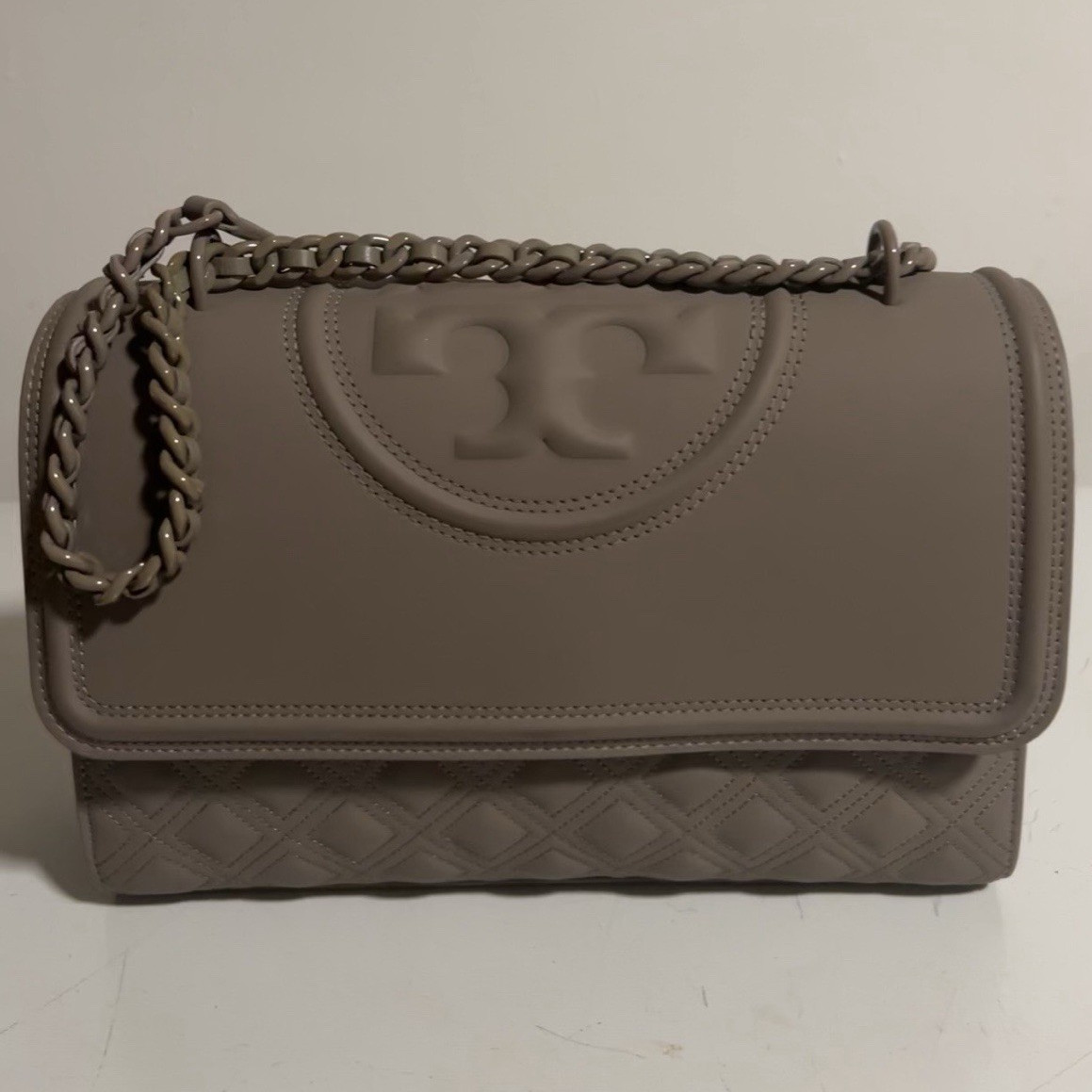 Tory Burch Gray Flap Shoulder Bag Medium Chain Strap Logo Detail