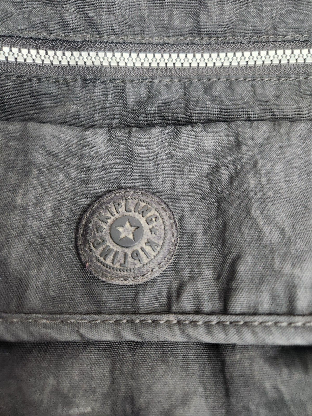 Kipling Syro Black Travel Purse Adjustable Crossbody Strap / Shoulder Bag