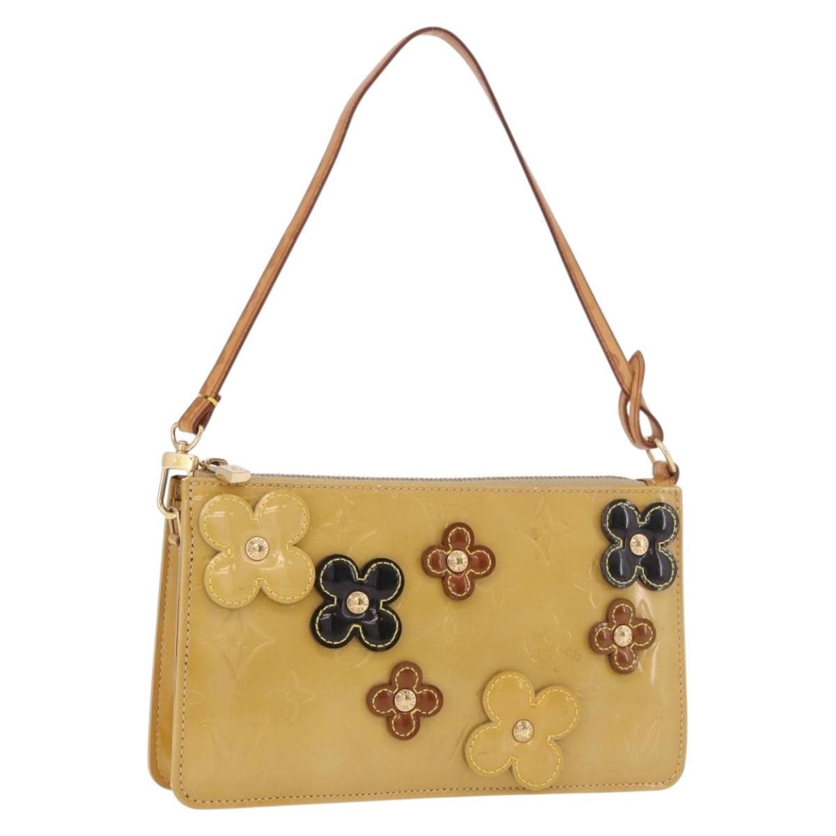 LOUIS VUITTON Vernis Lexington Accessory Pouch Flower Beige M92246 Auth ep14787