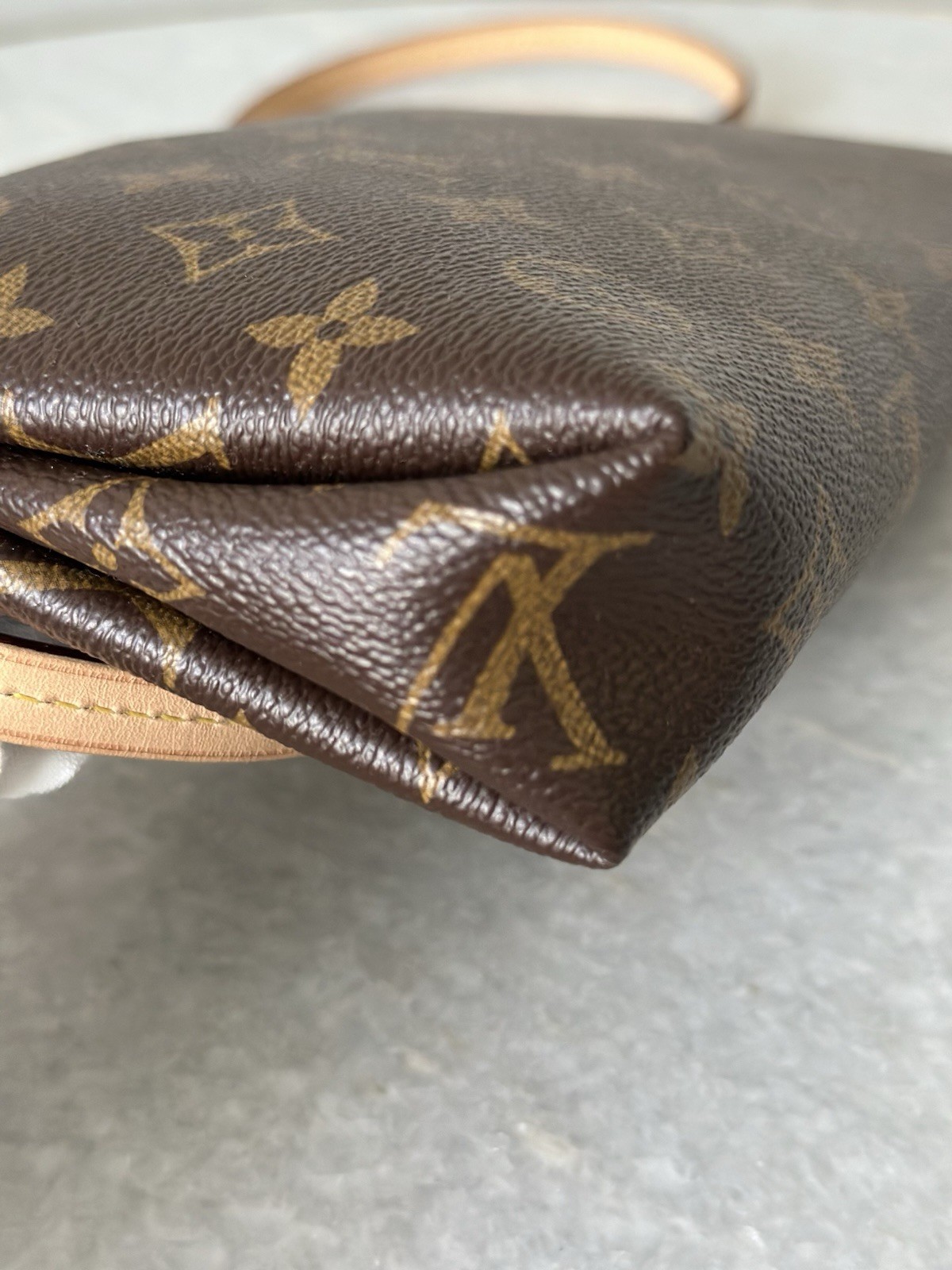 Louis Vuitton Pallas Clutch Monogram Noir | Excellent Condition