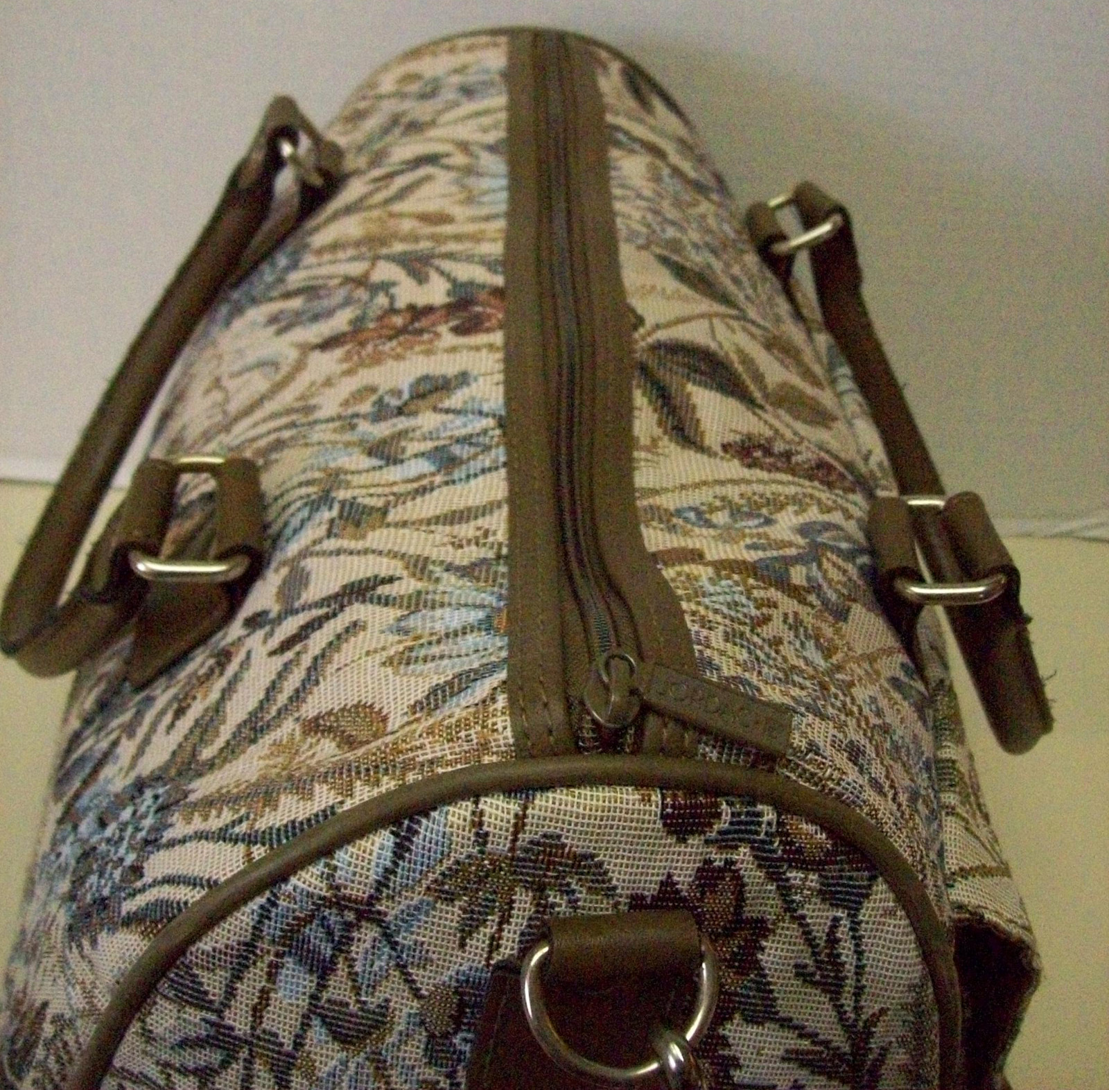 Jordache Tapestry Floral Multi-Colored Handbag Shoulder Bag Satchel Tote Duffle